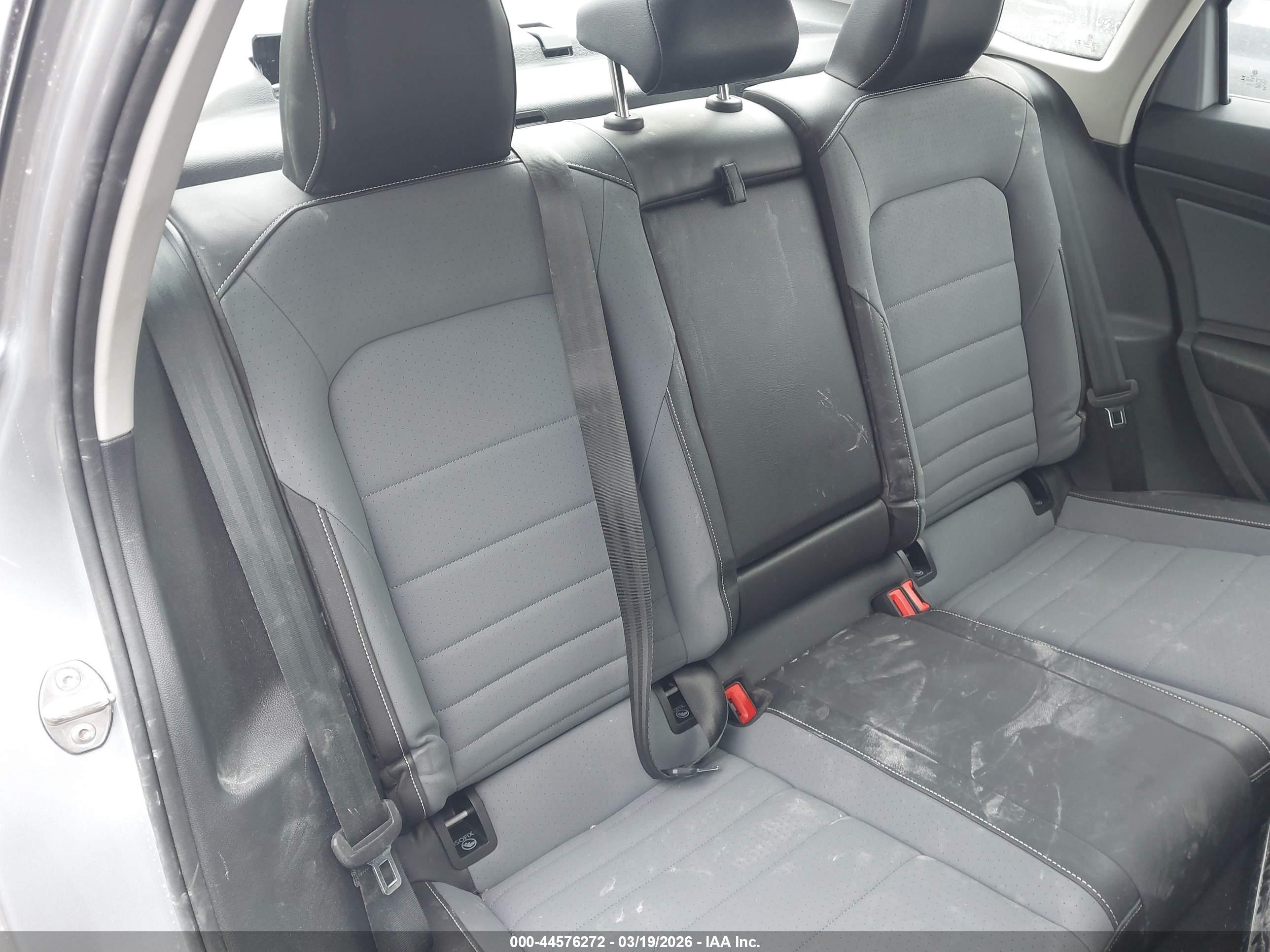 VOLKSWAGEN JETTA image 8