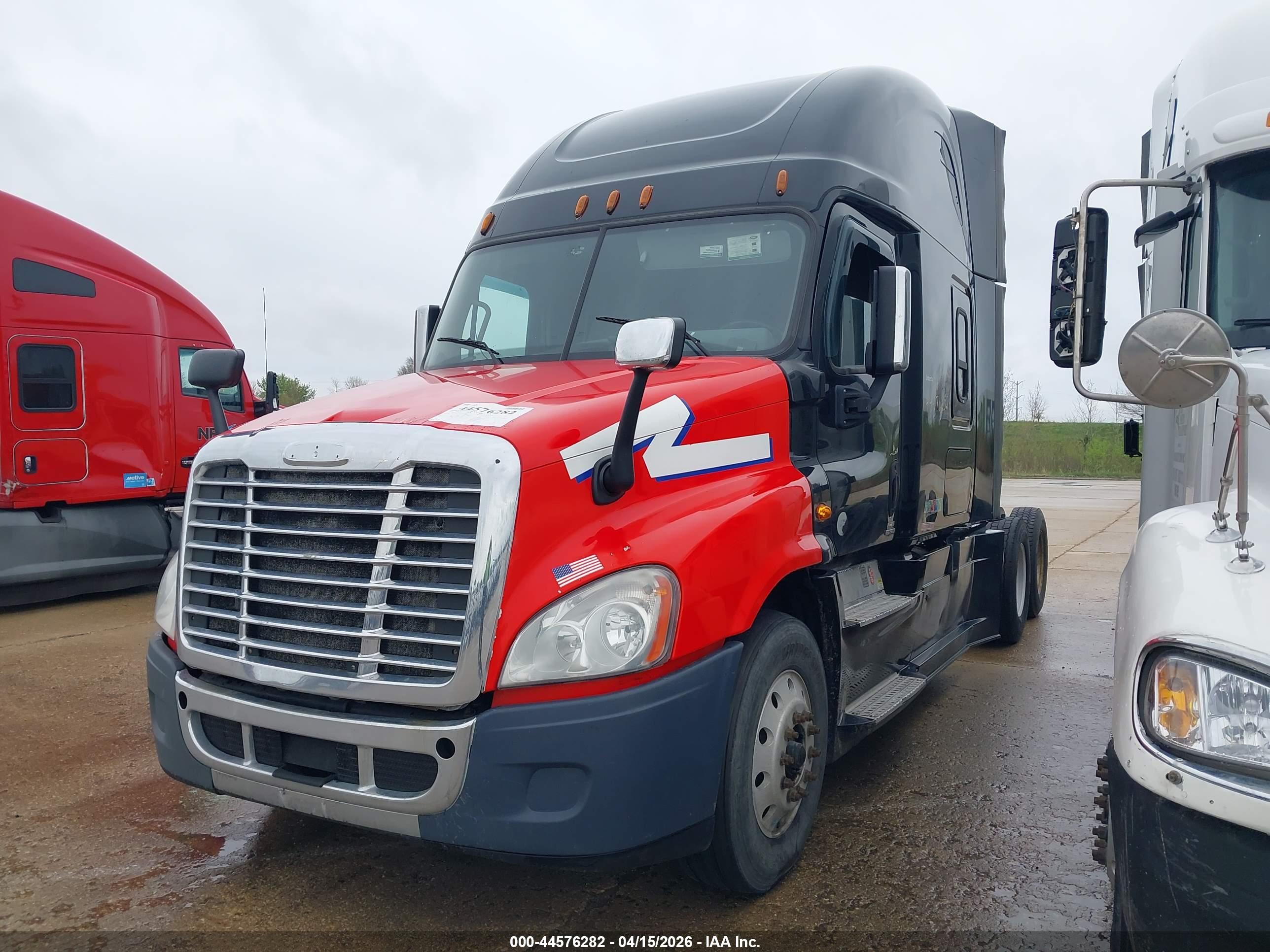 FREIGHTLINER CASCADIA image 2