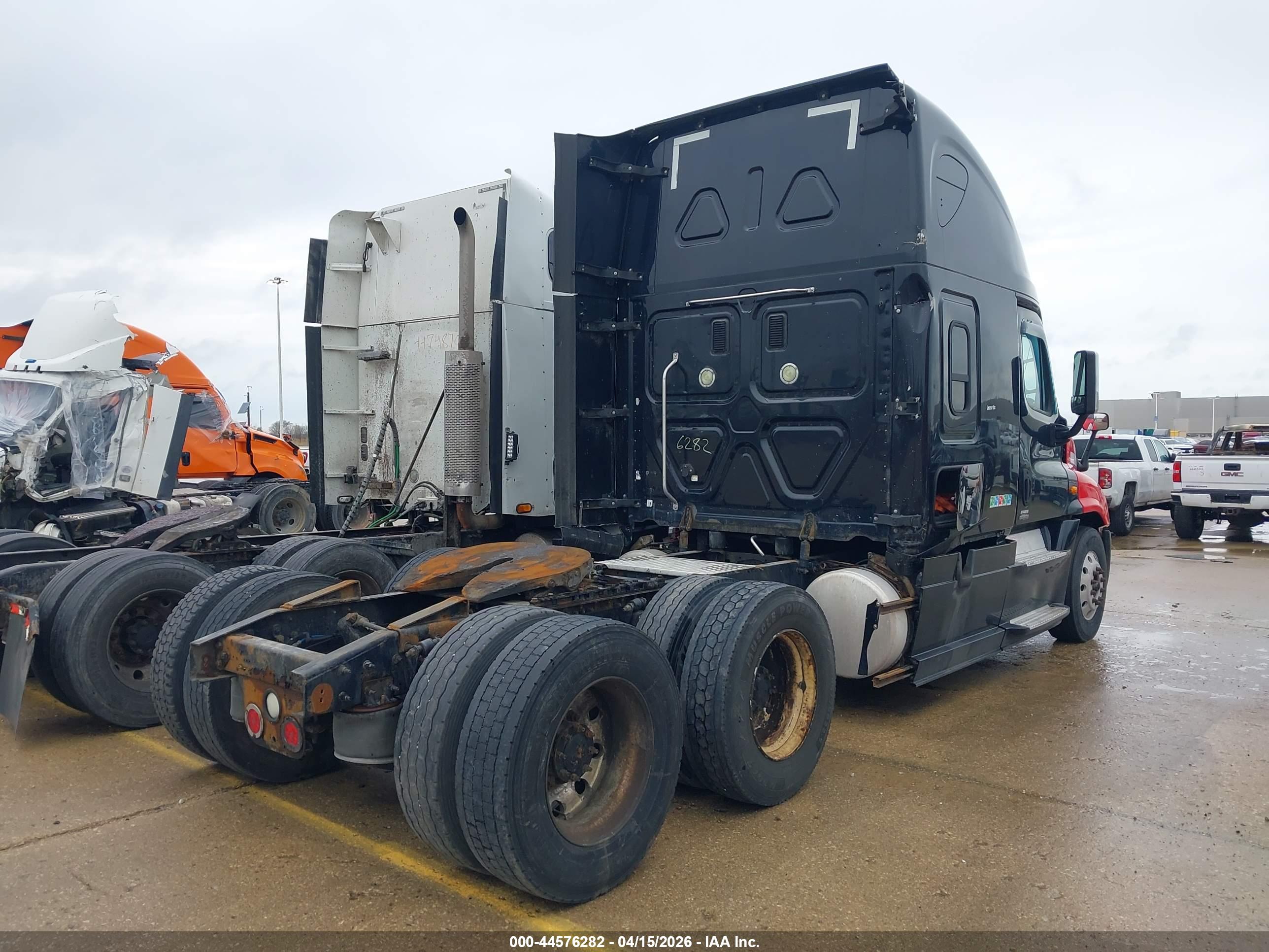 FREIGHTLINER CASCADIA image 4
