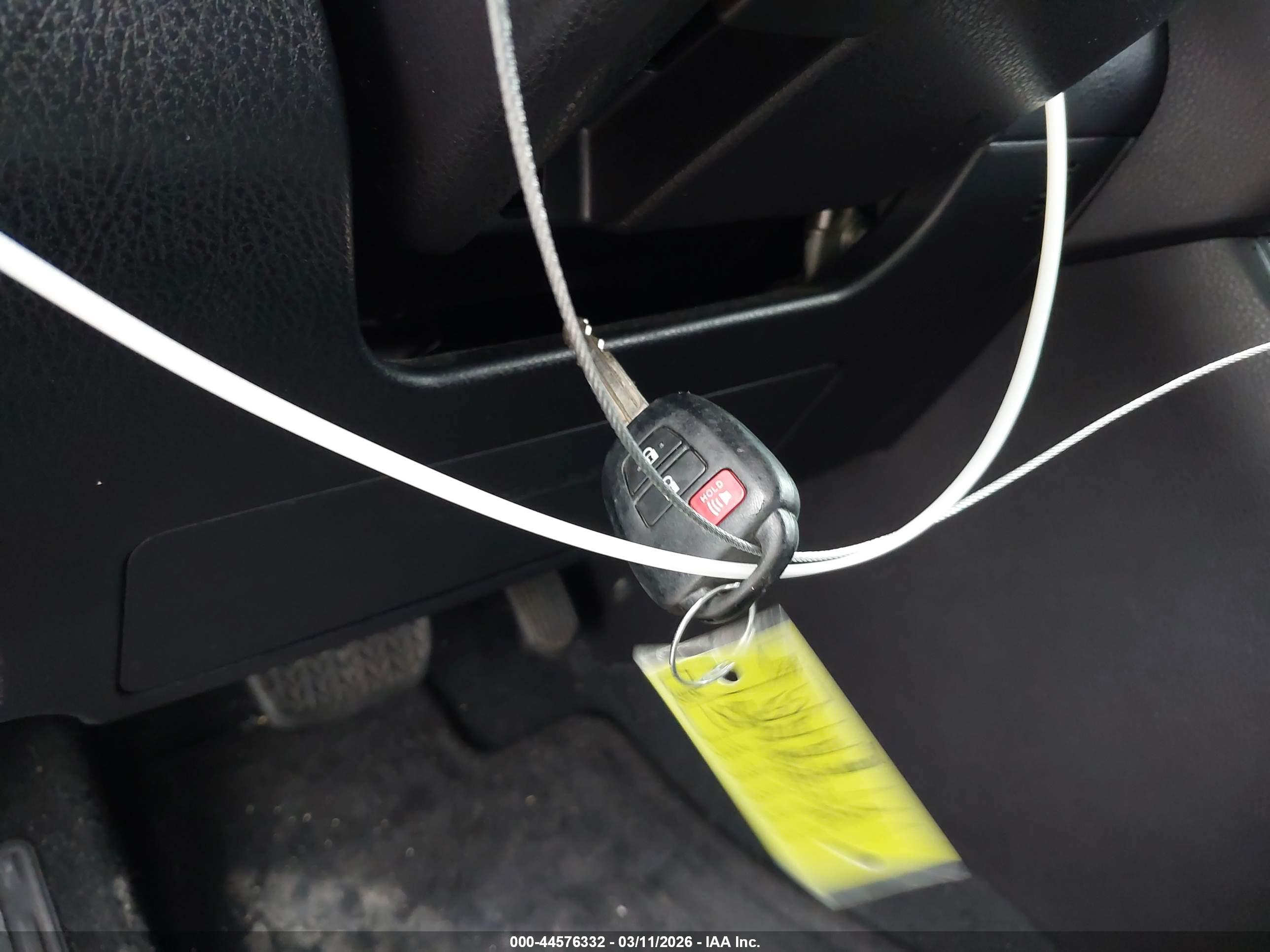 TOYOTA HIGHLANDER image 11