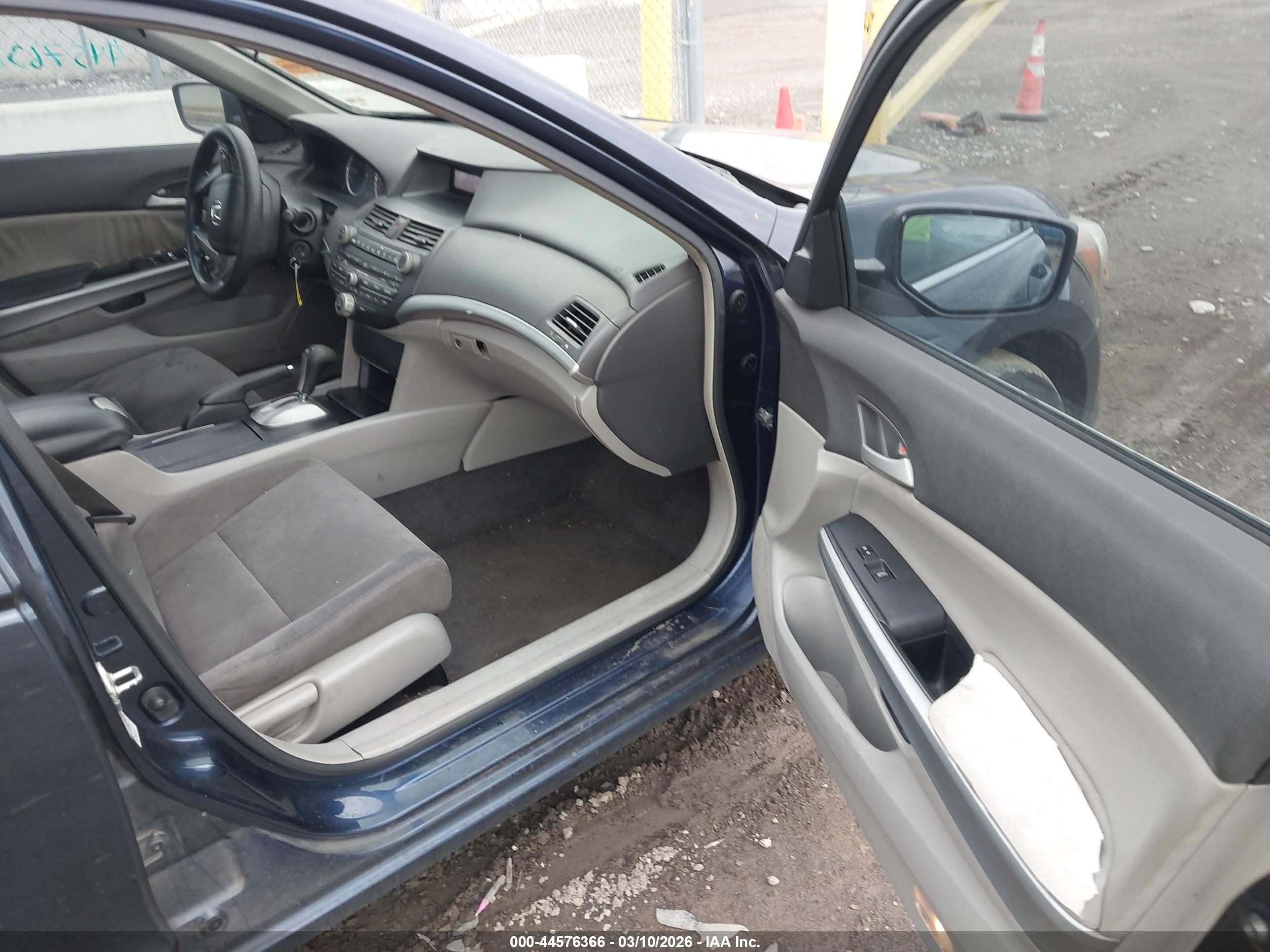 HONDA ACCORD image 5