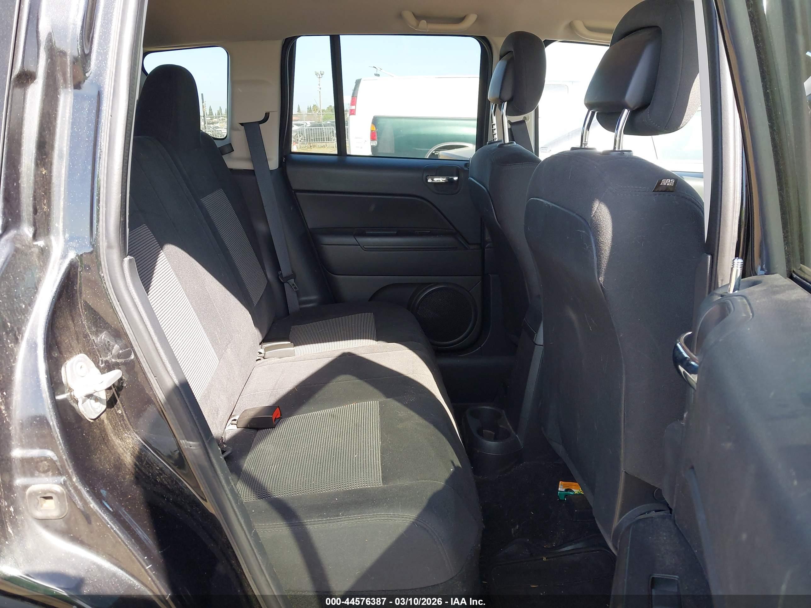 JEEP COMPASS image 8