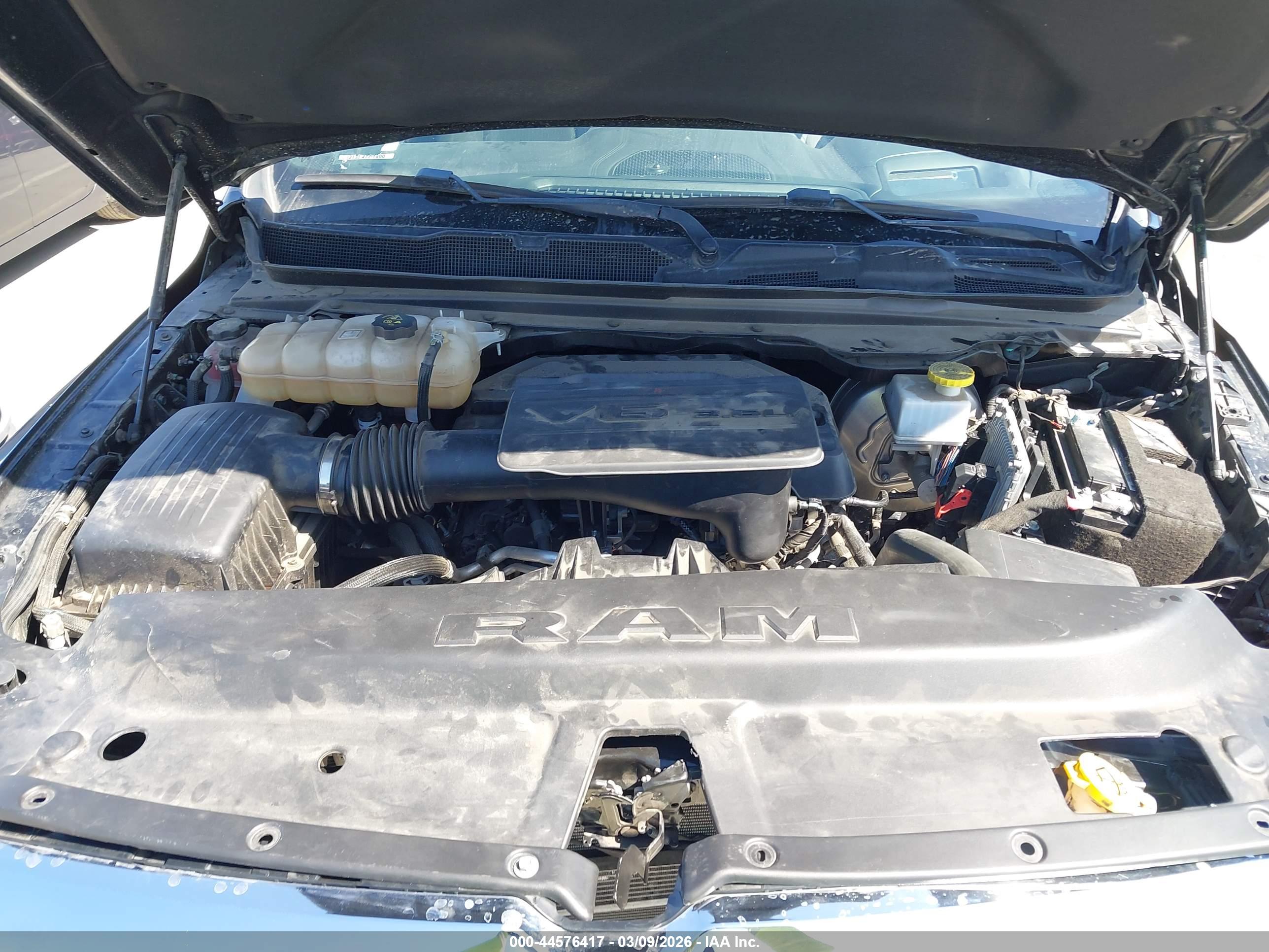 RAM 1500 image 10