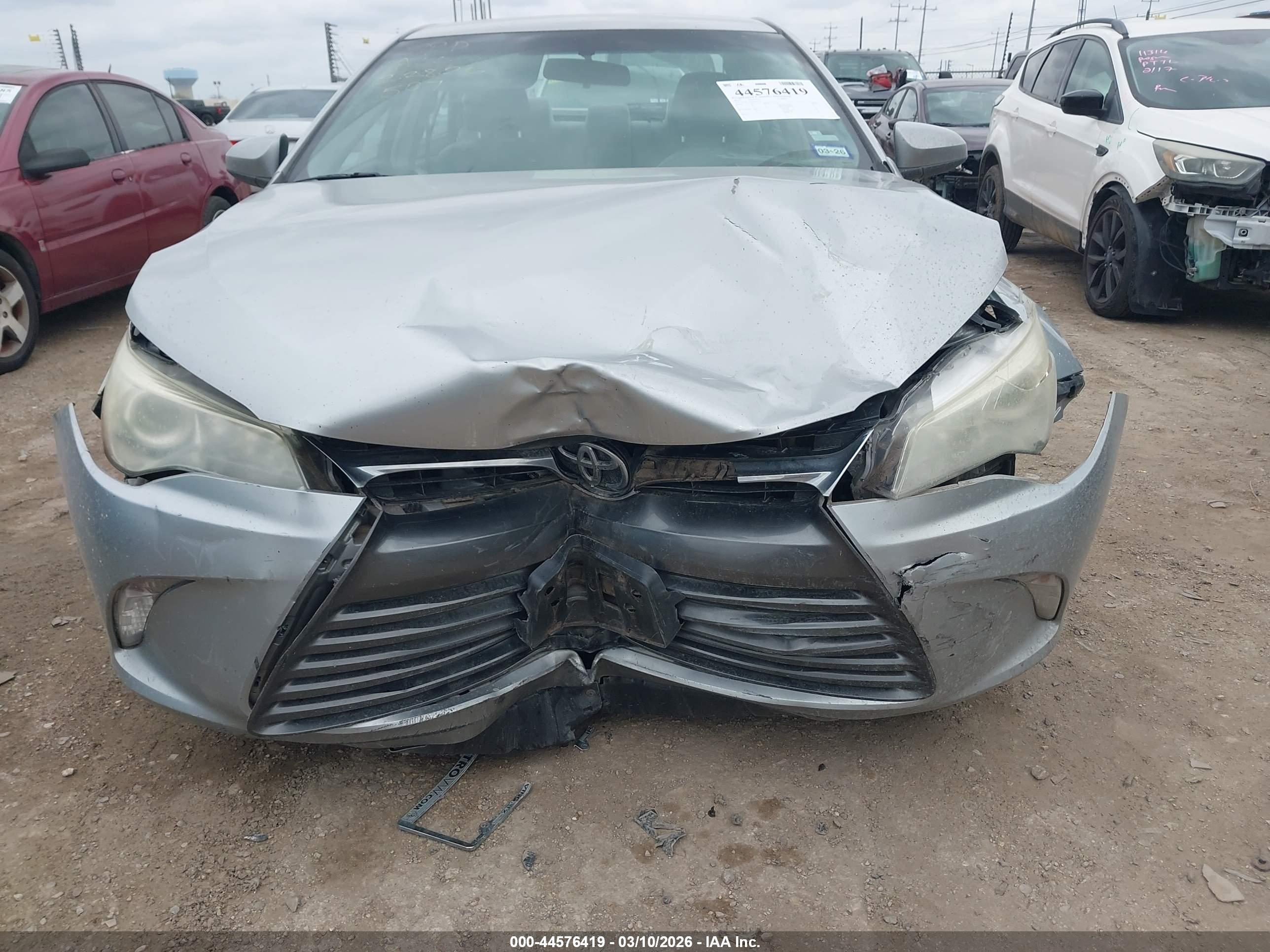 TOYOTA CAMRY image 6
