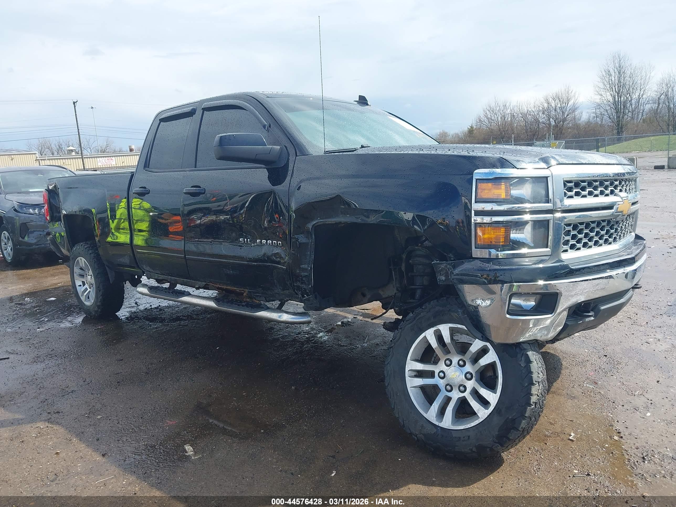 CHEVROLET SILVERADO image 6