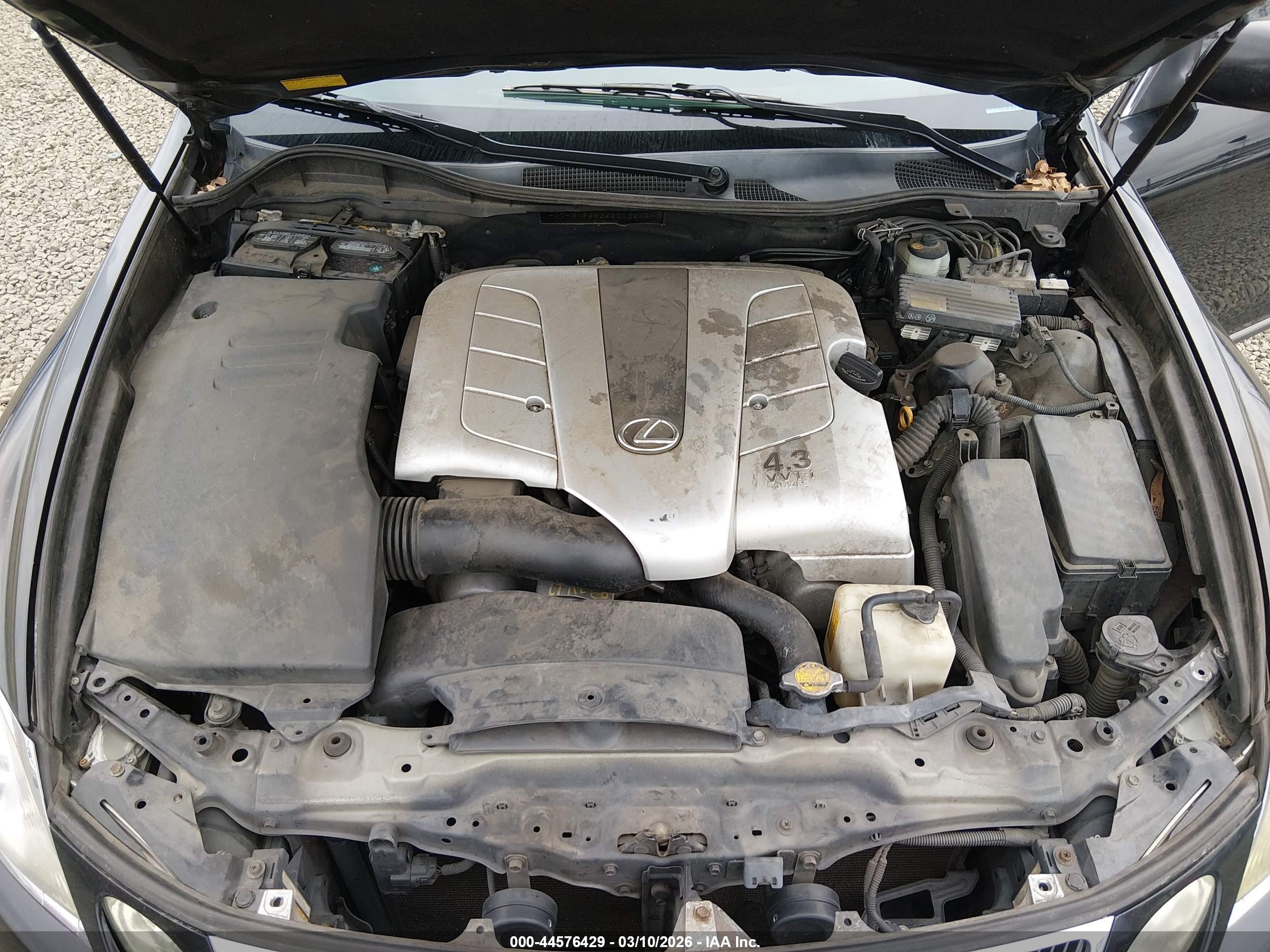 LEXUS GS image 10