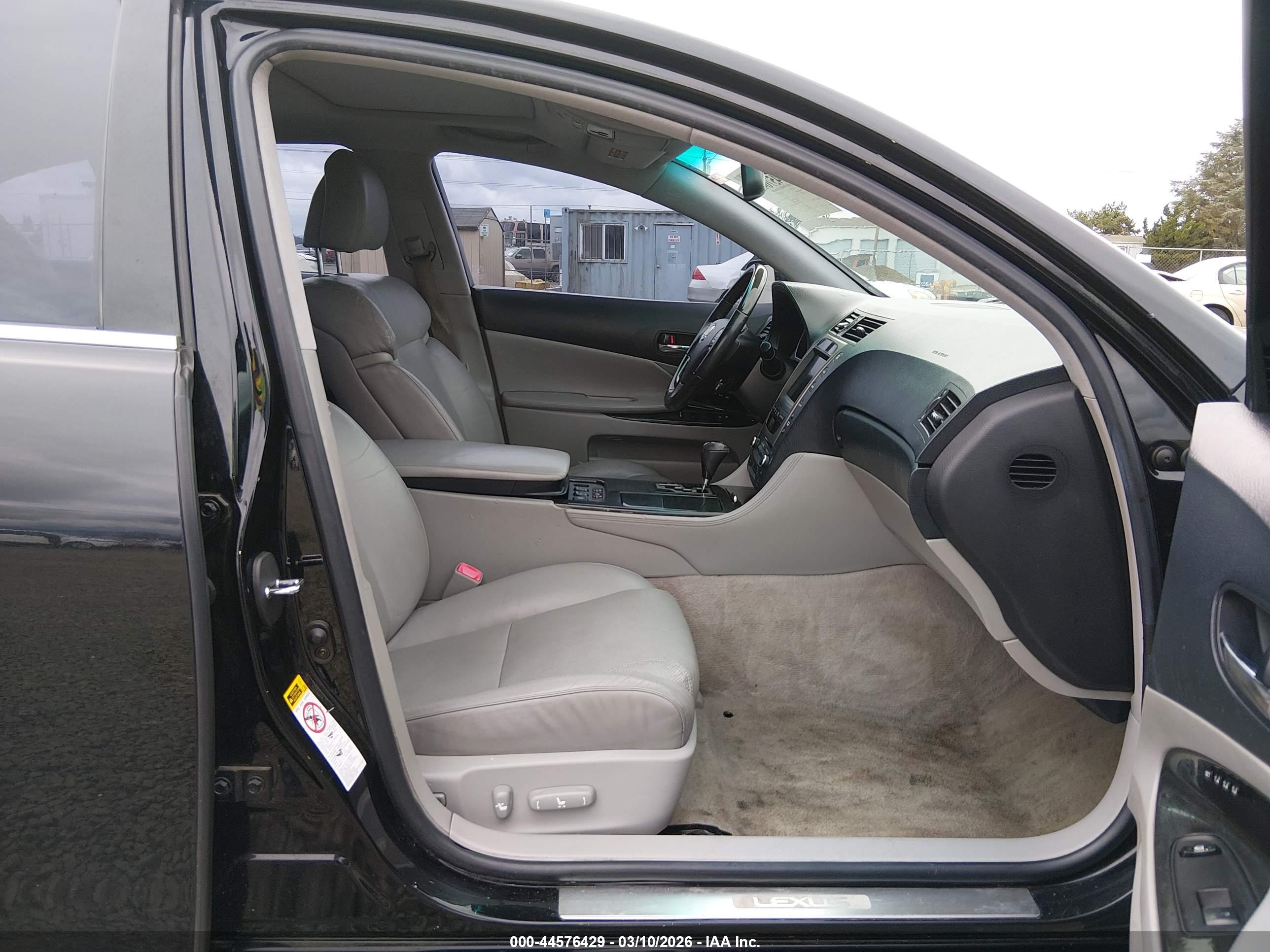 LEXUS GS image 5