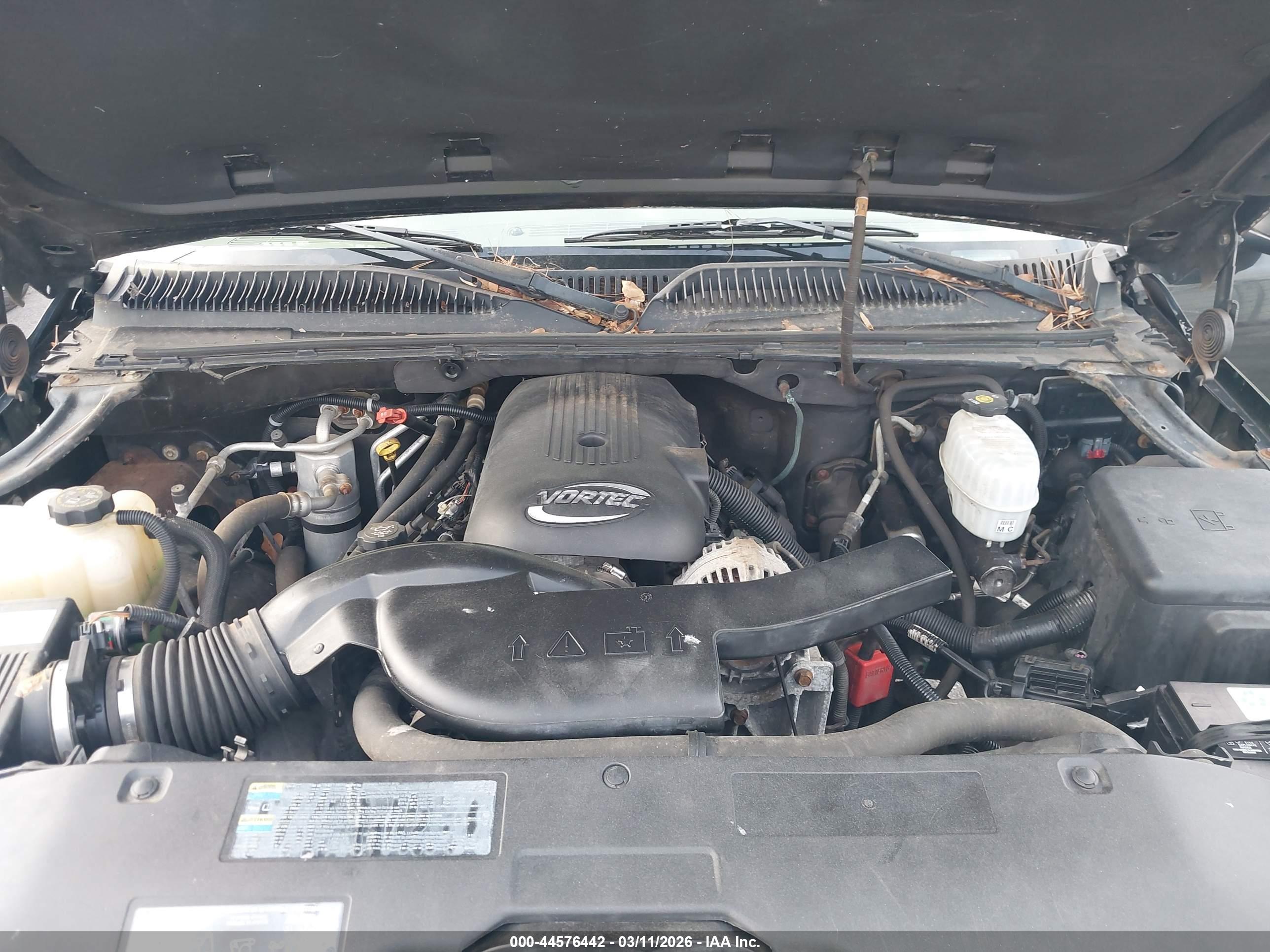 GMC YUKON image 10