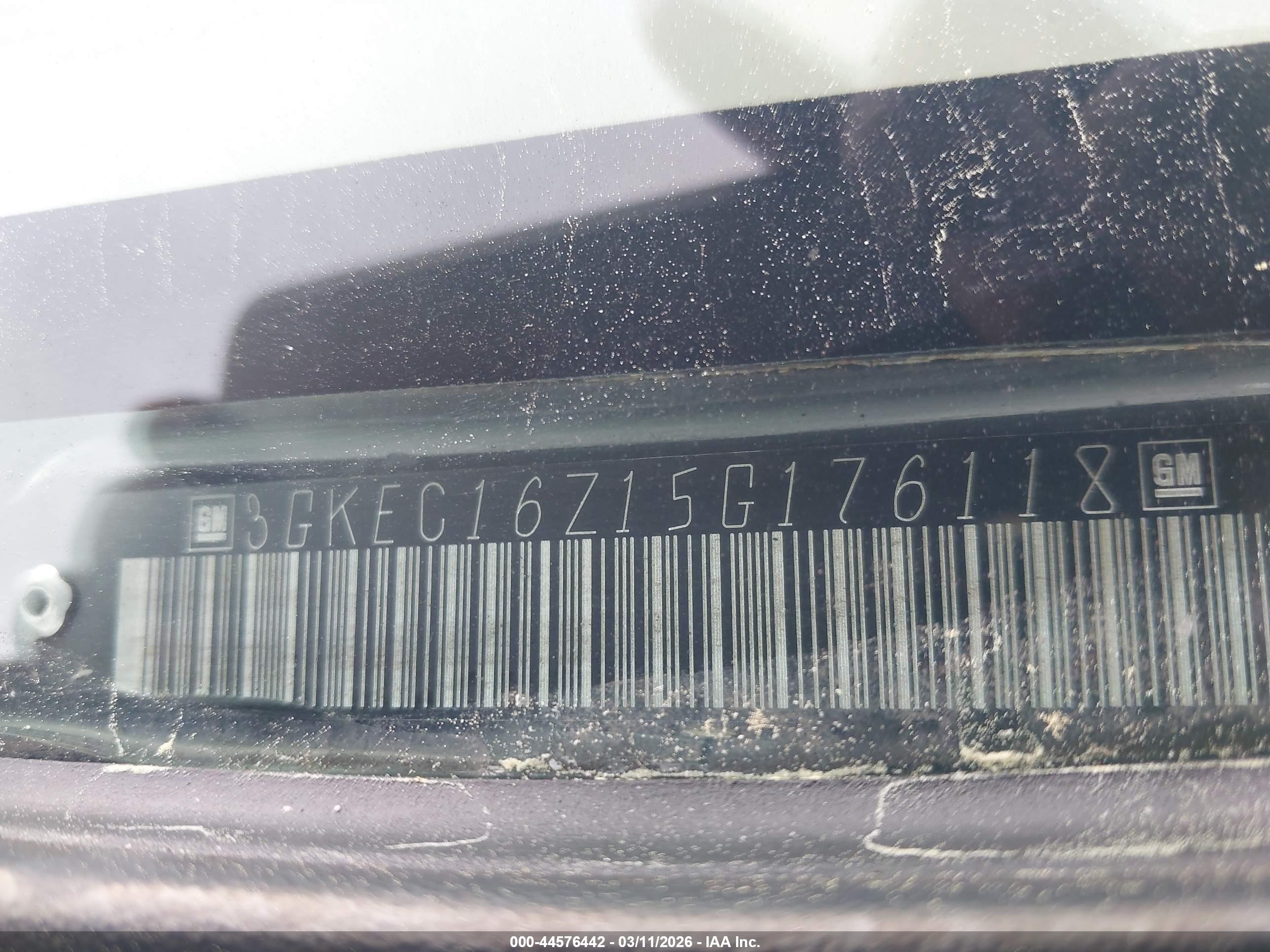 GMC YUKON image 9