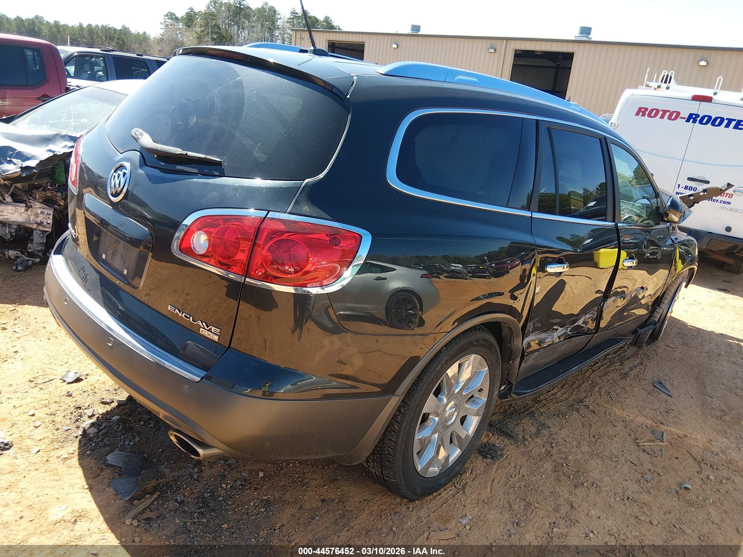 BUICK ENCLAVE image 4