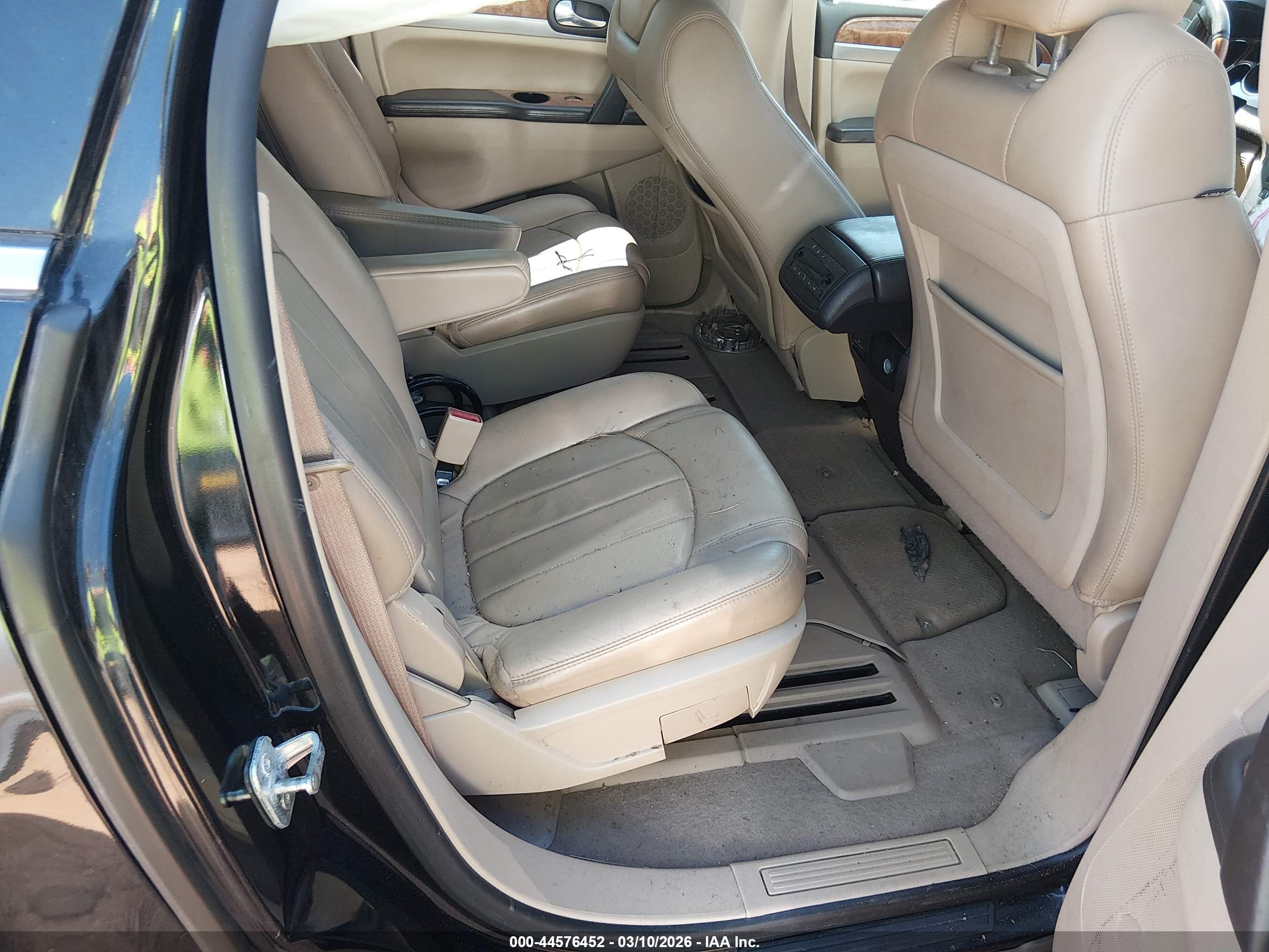 BUICK ENCLAVE image 8