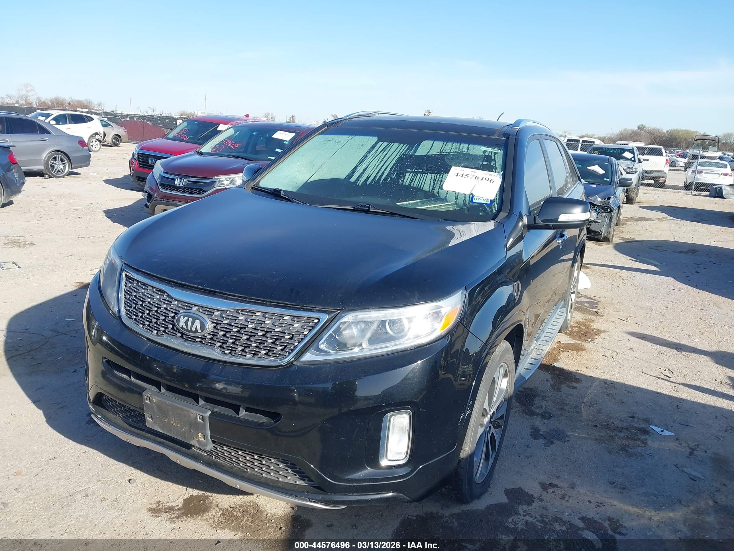 KIA SORENTO image 2