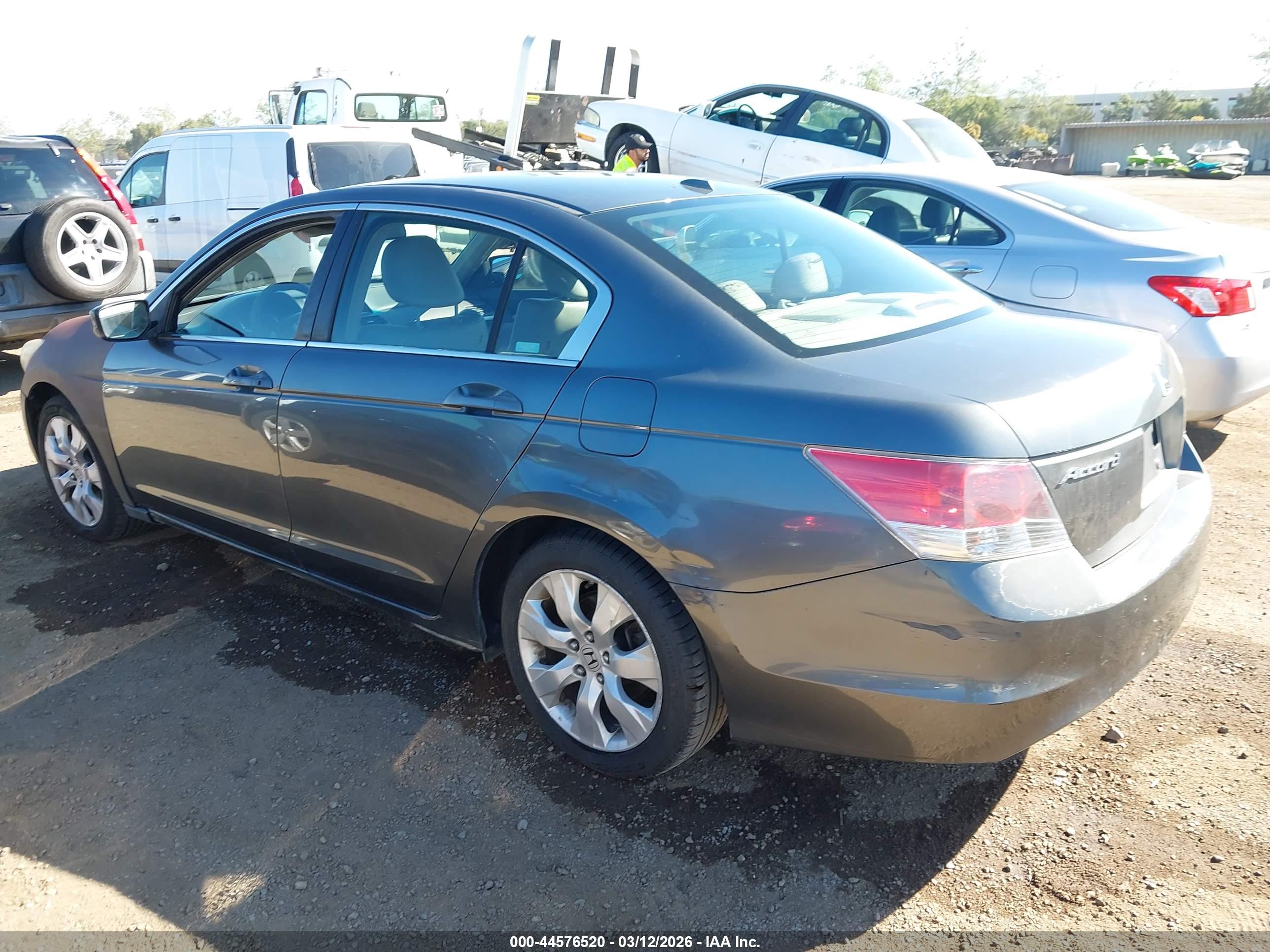 HONDA ACCORD image 3