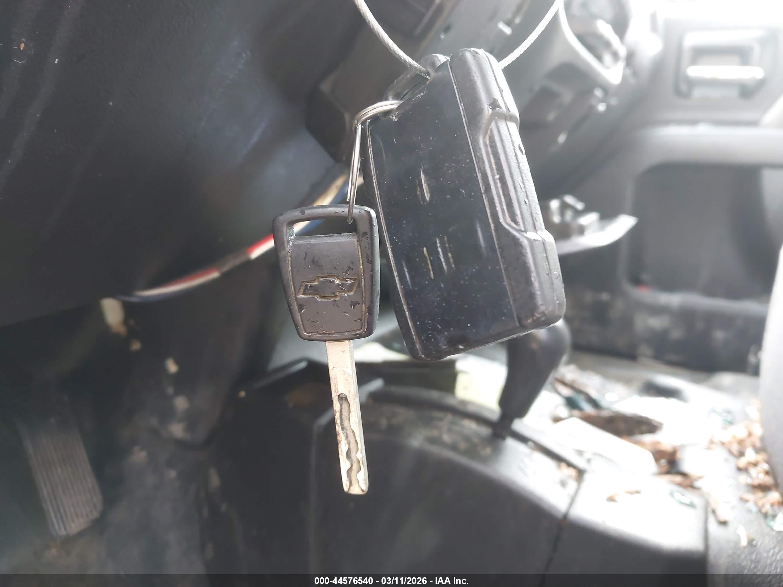 CHEVROLET SILVERADO image 11