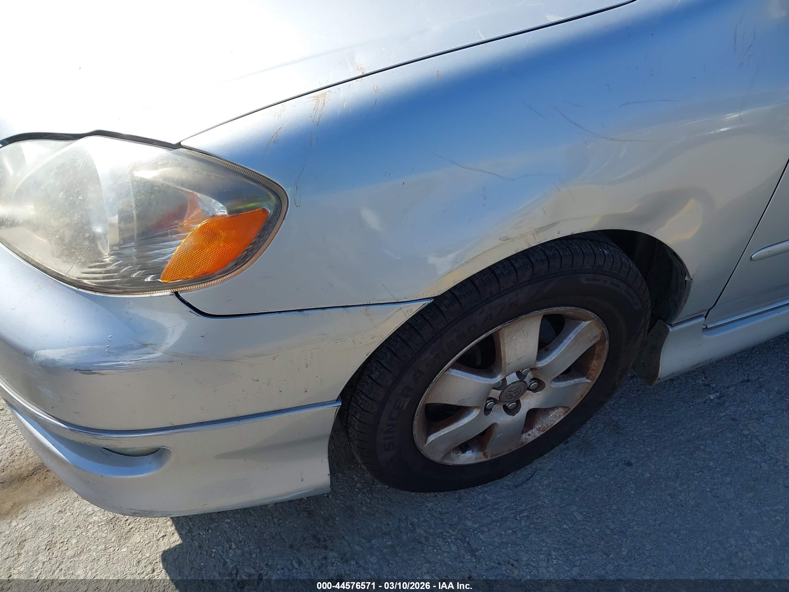 TOYOTA COROLLA image 6