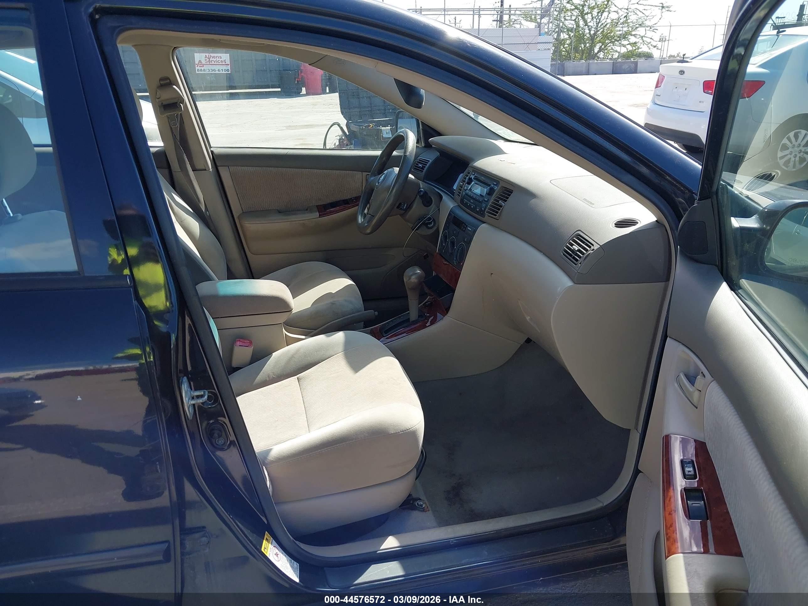 TOYOTA COROLLA image 5