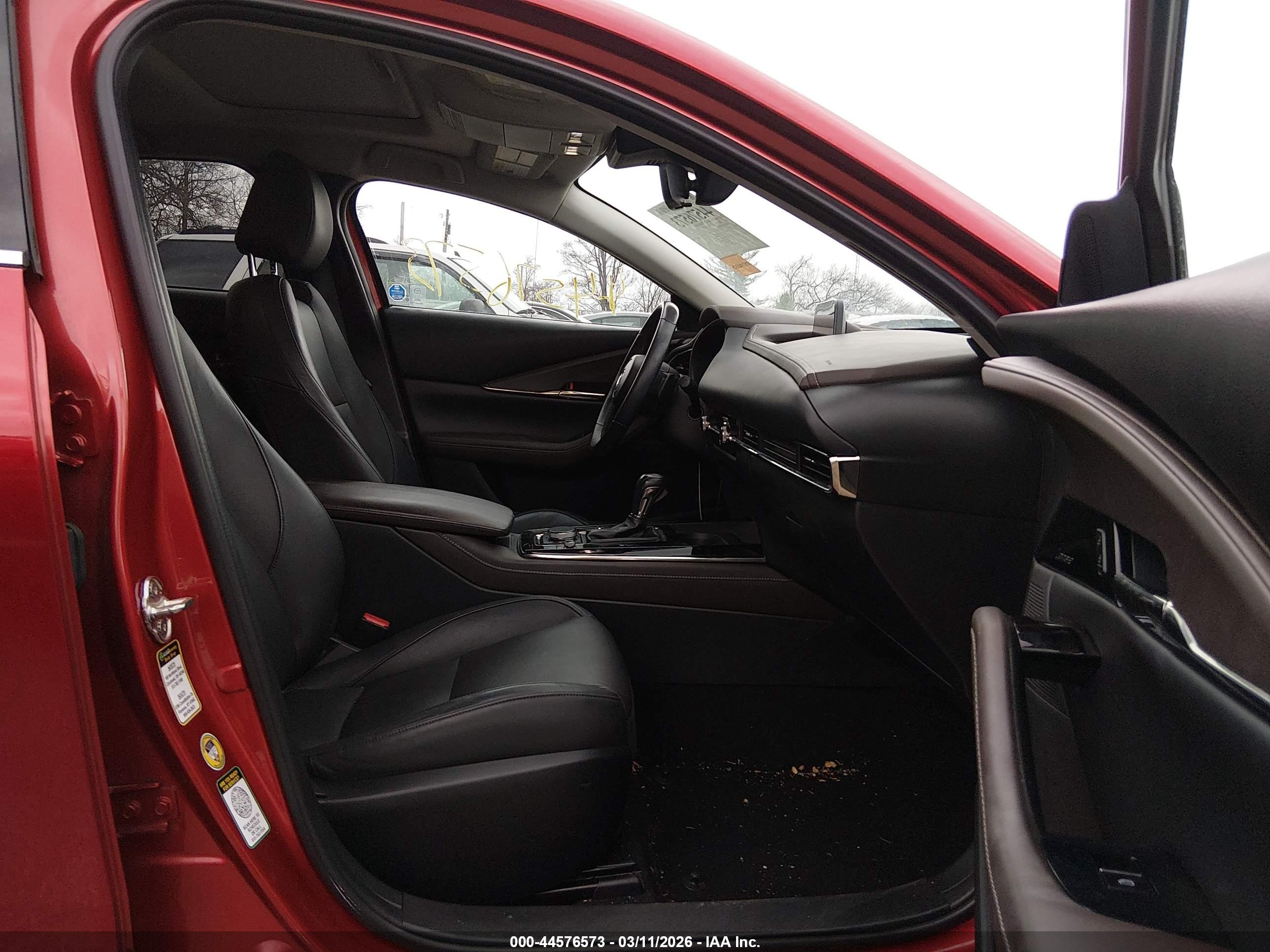 MAZDA CX-30 image 5