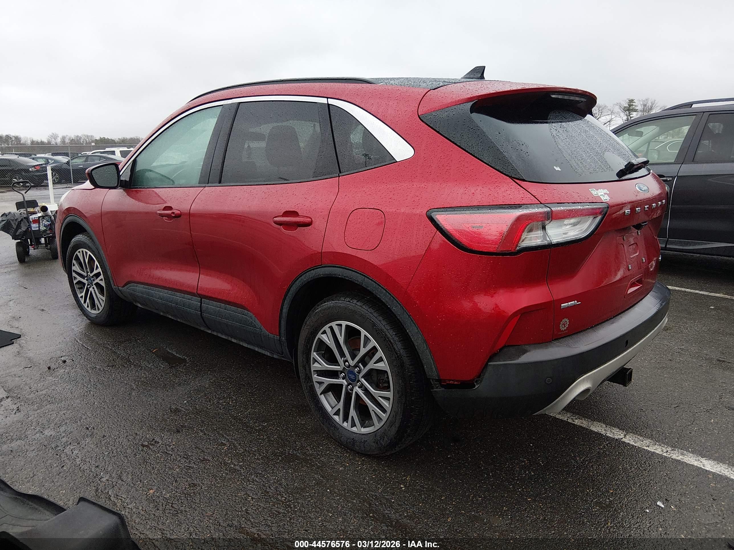 FORD ESCAPE image 3