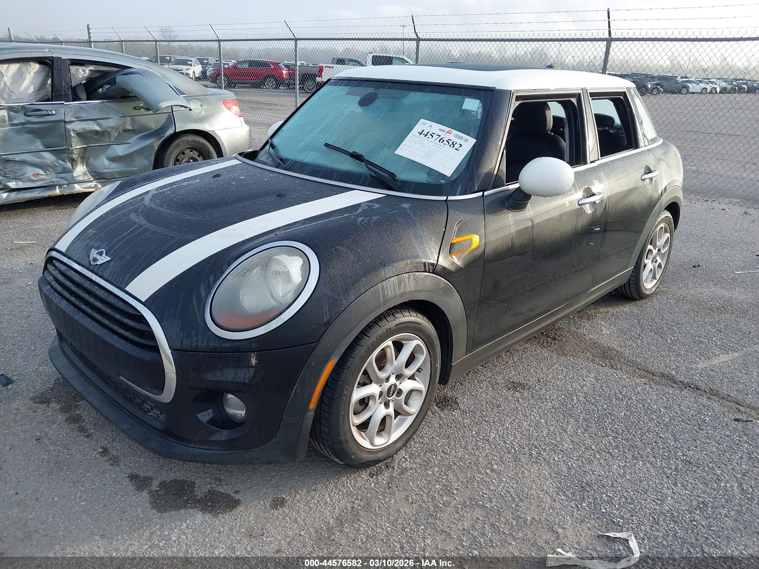 MINI HARDTOP image 2