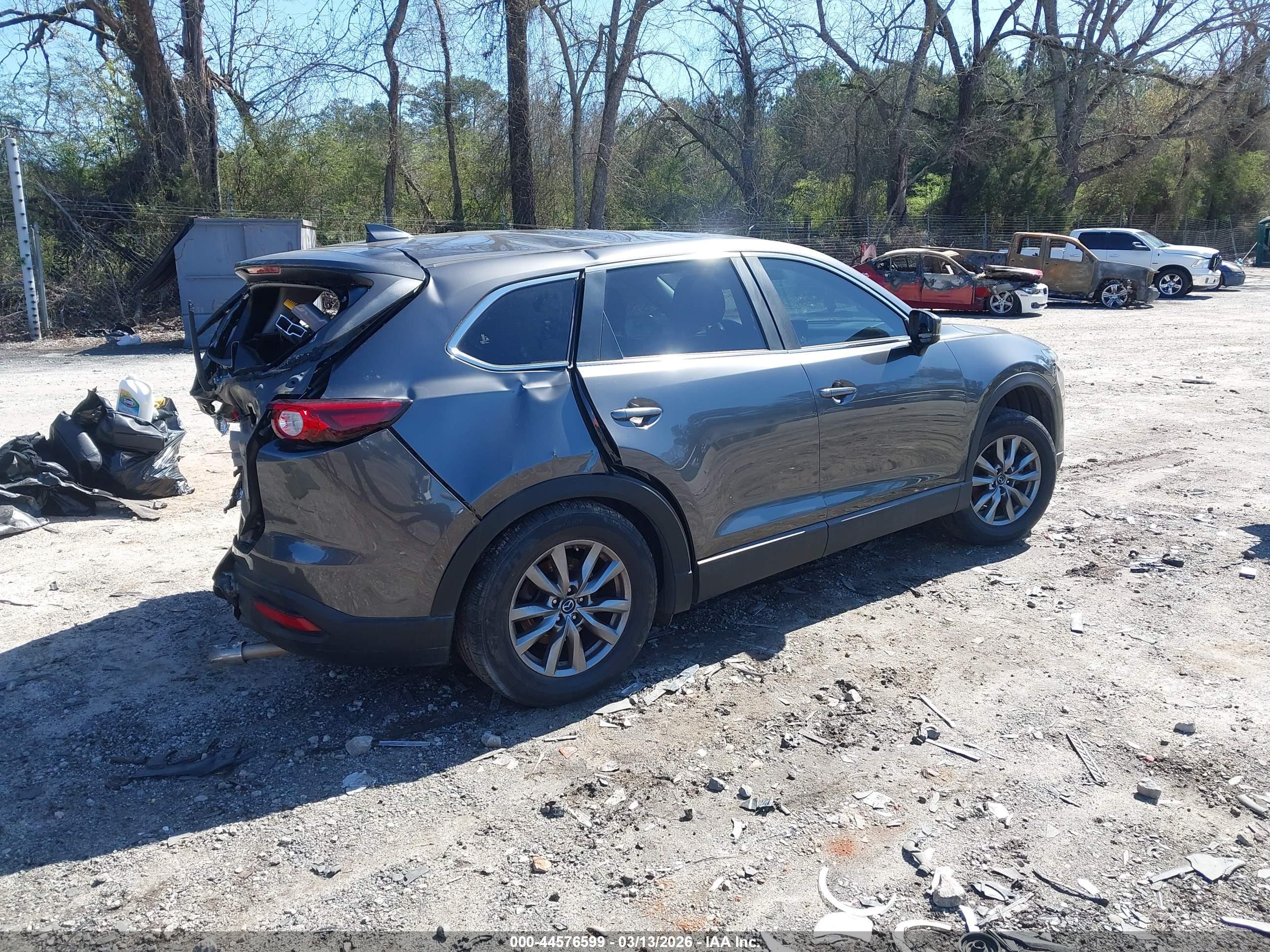 MAZDA CX-9 image 4