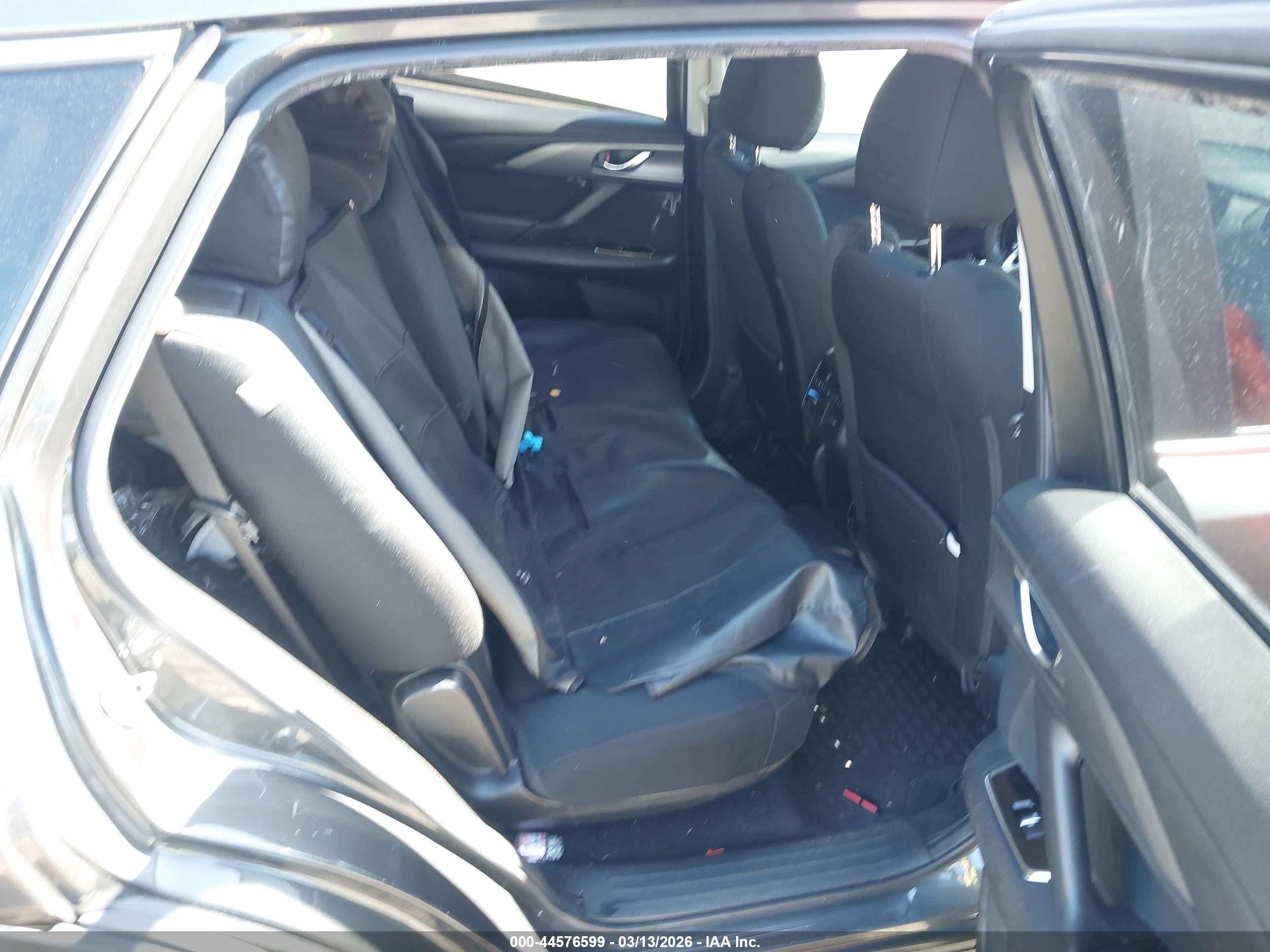 MAZDA CX-9 image 8