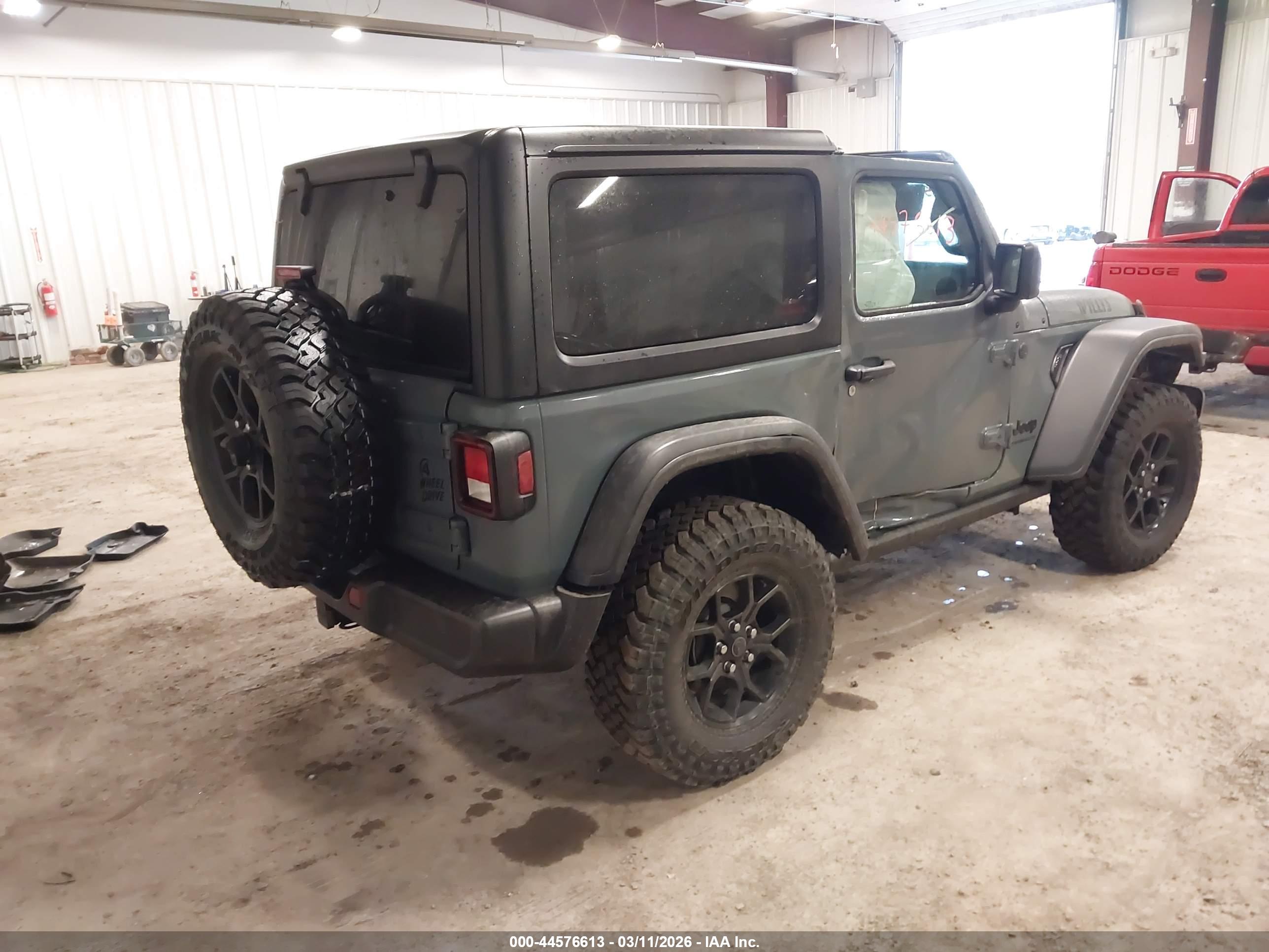 JEEP WRANGLER image 4