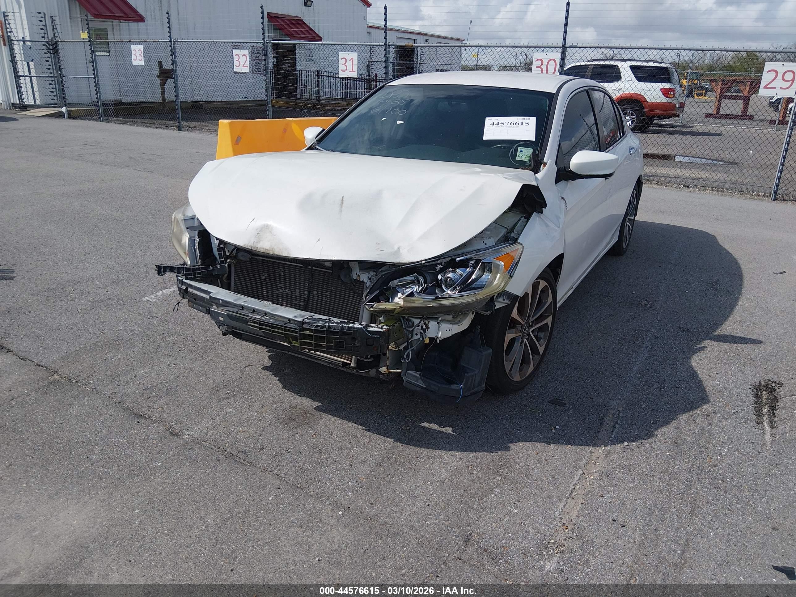 HONDA ACCORD image 2
