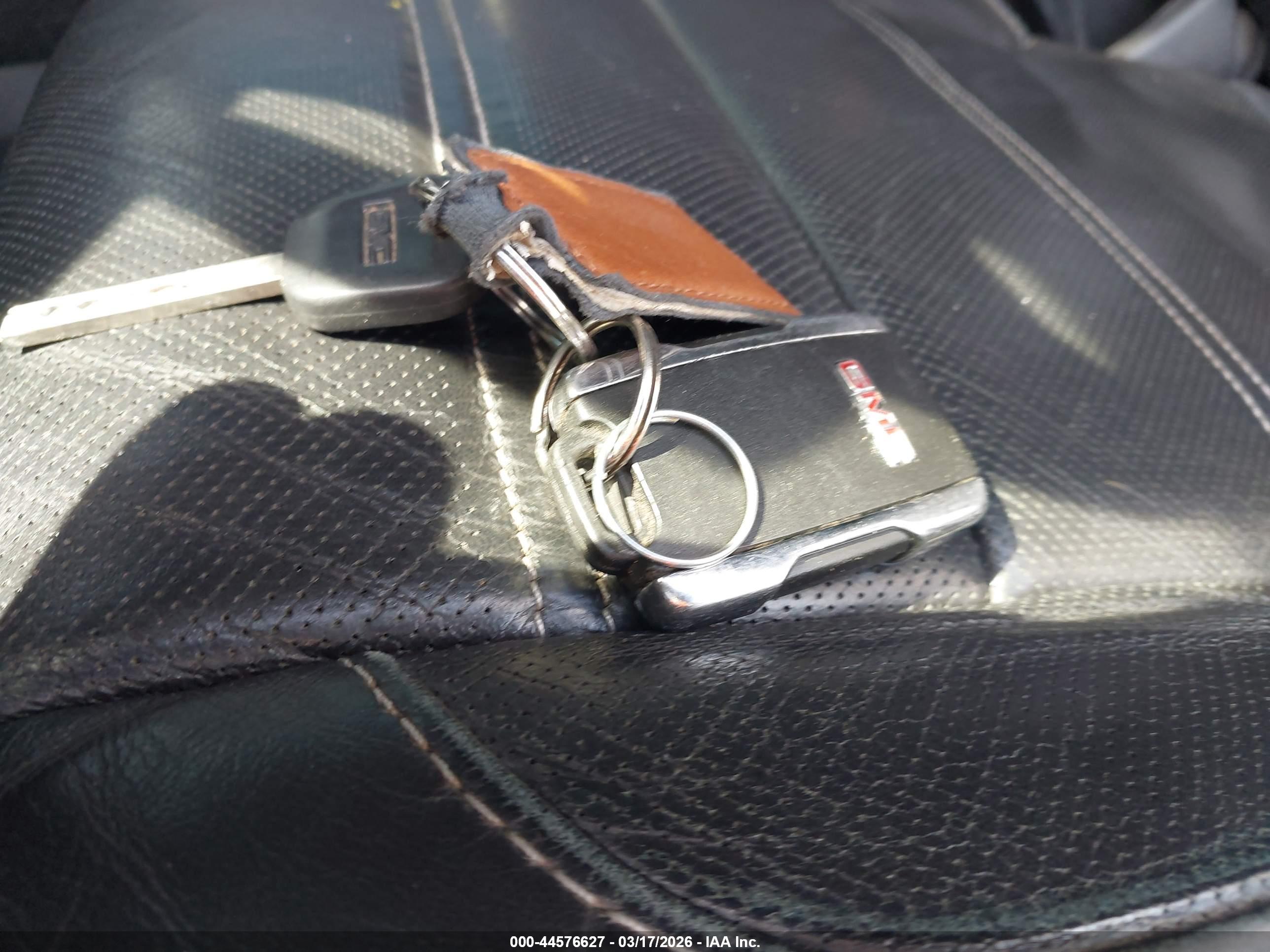 GMC SIERRA image 11