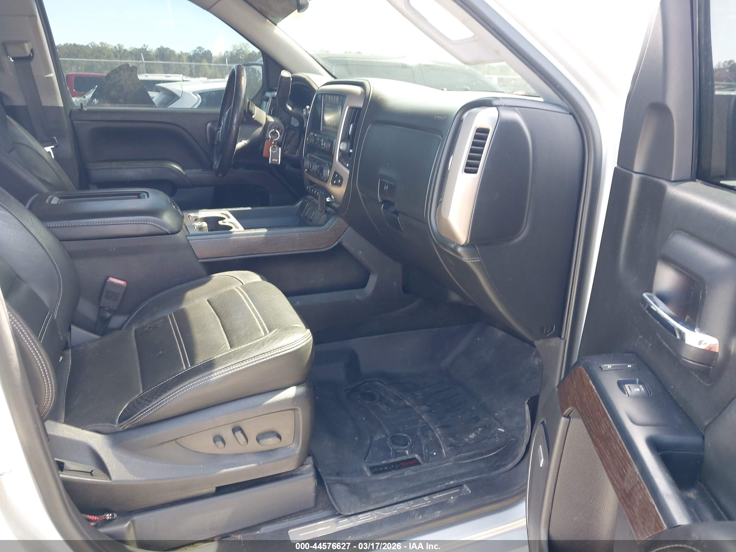 GMC SIERRA image 5