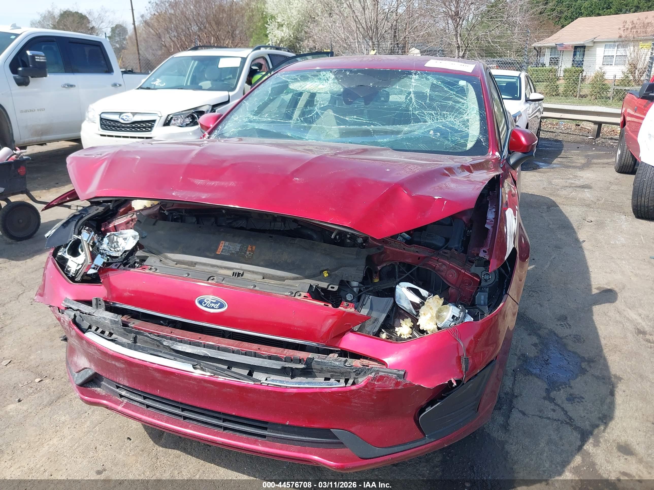 FORD FUSION image 6