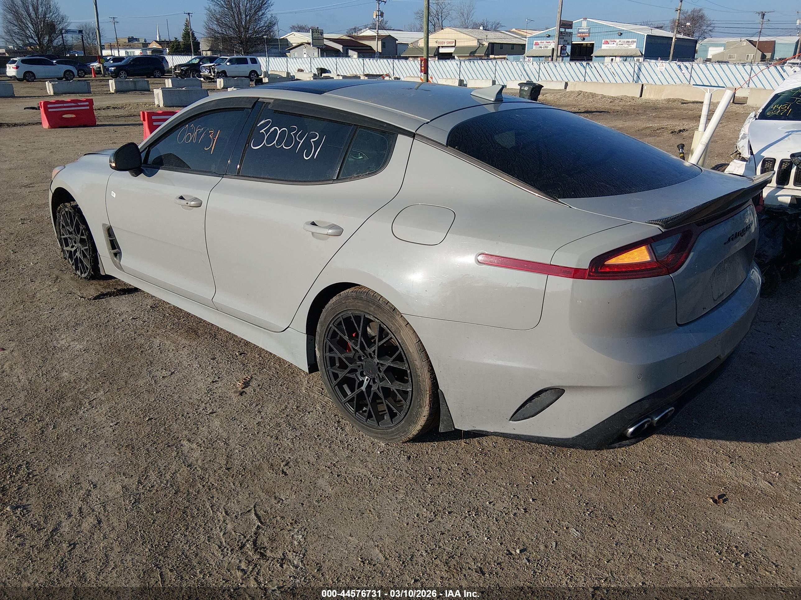 KIA STINGER image 3