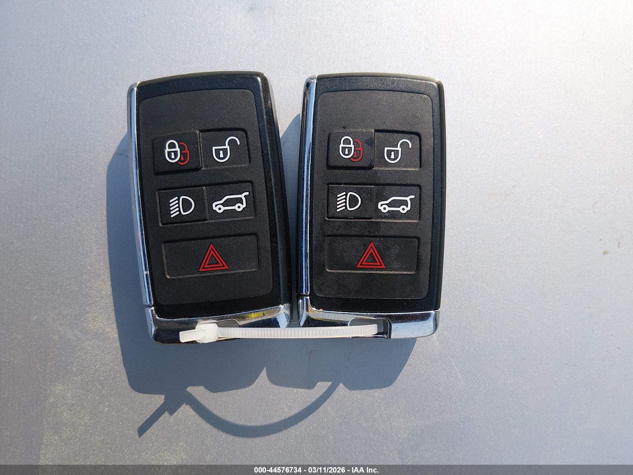 LAND ROVER image 11