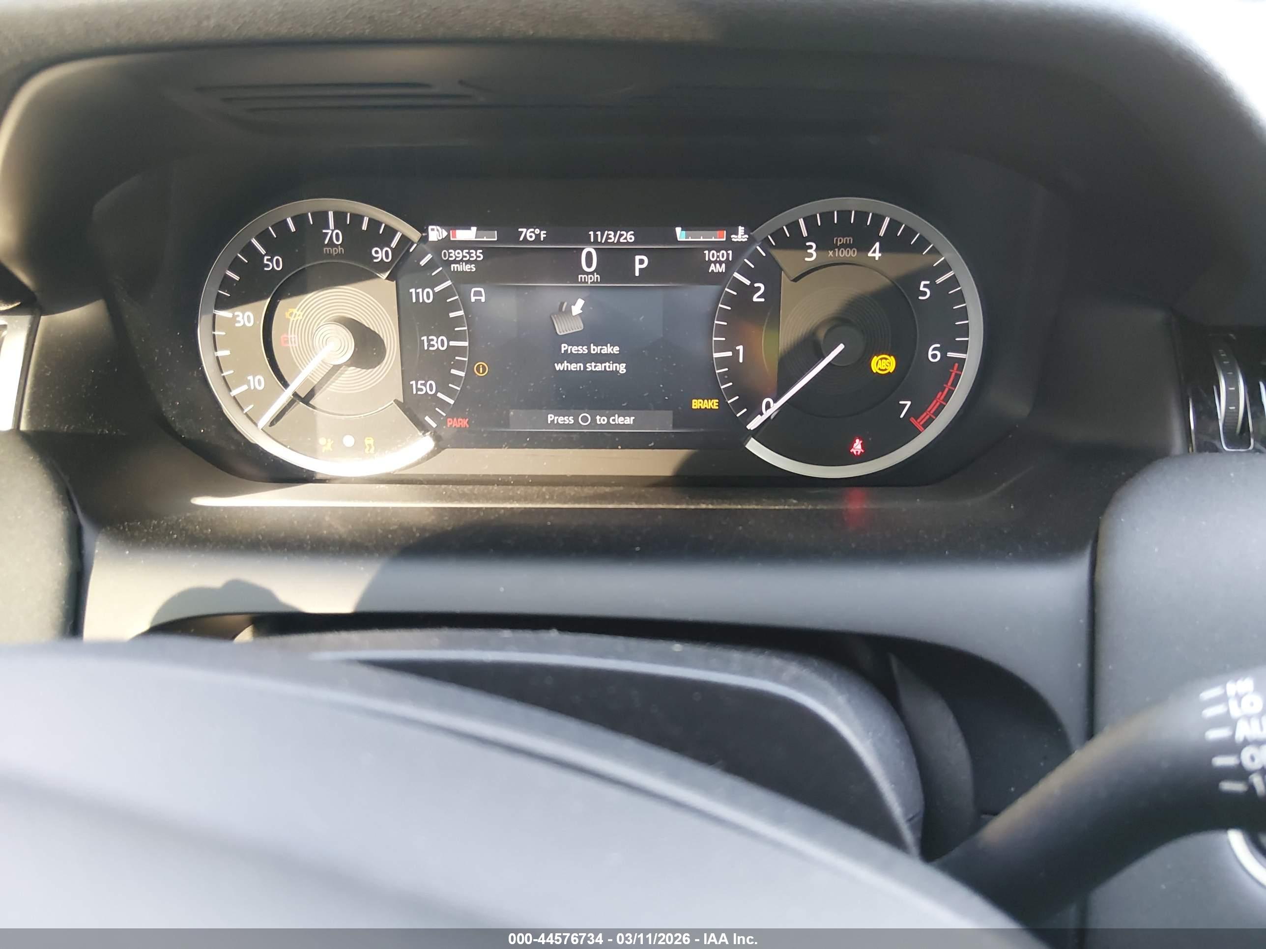 LAND ROVER image 7