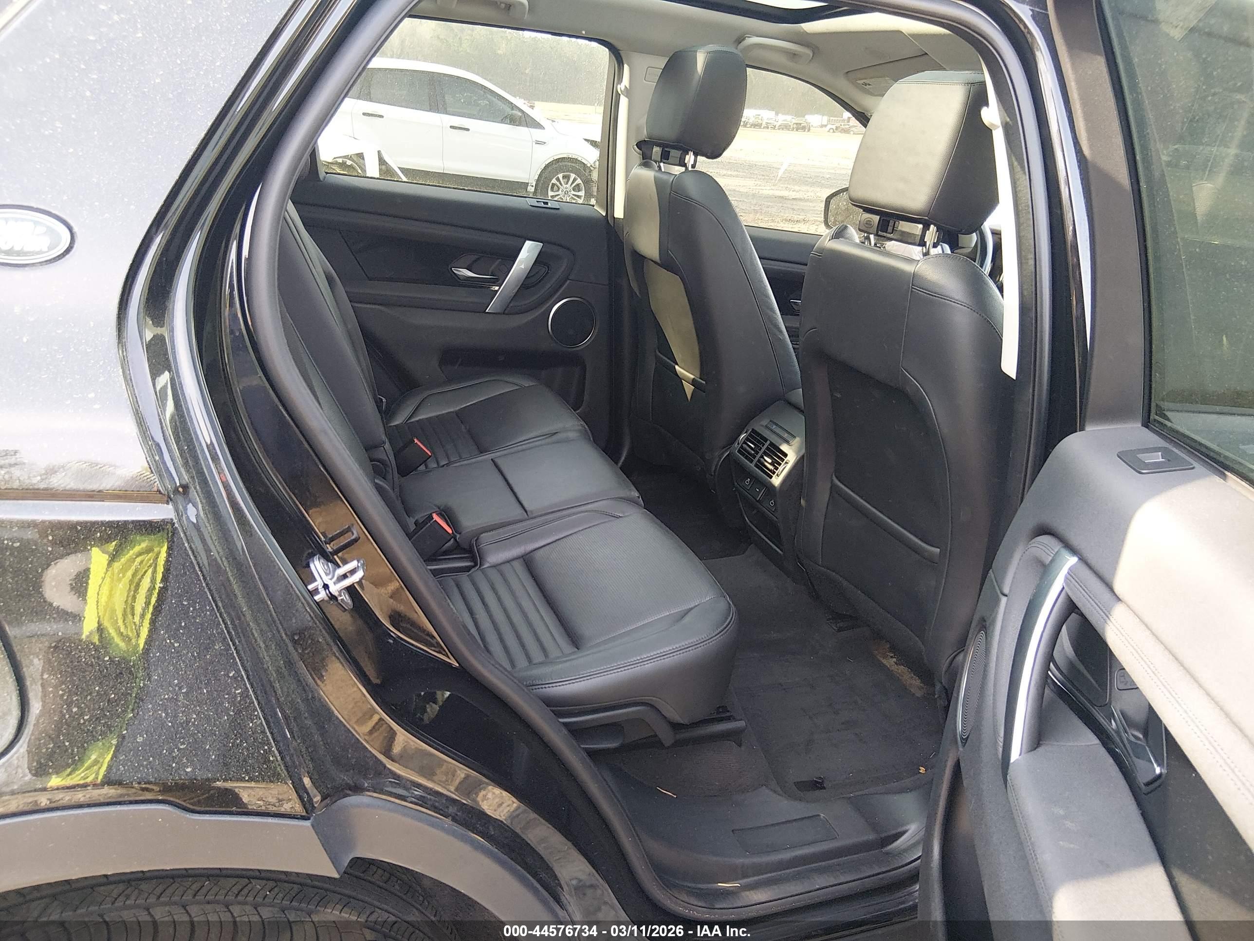 LAND ROVER image 8