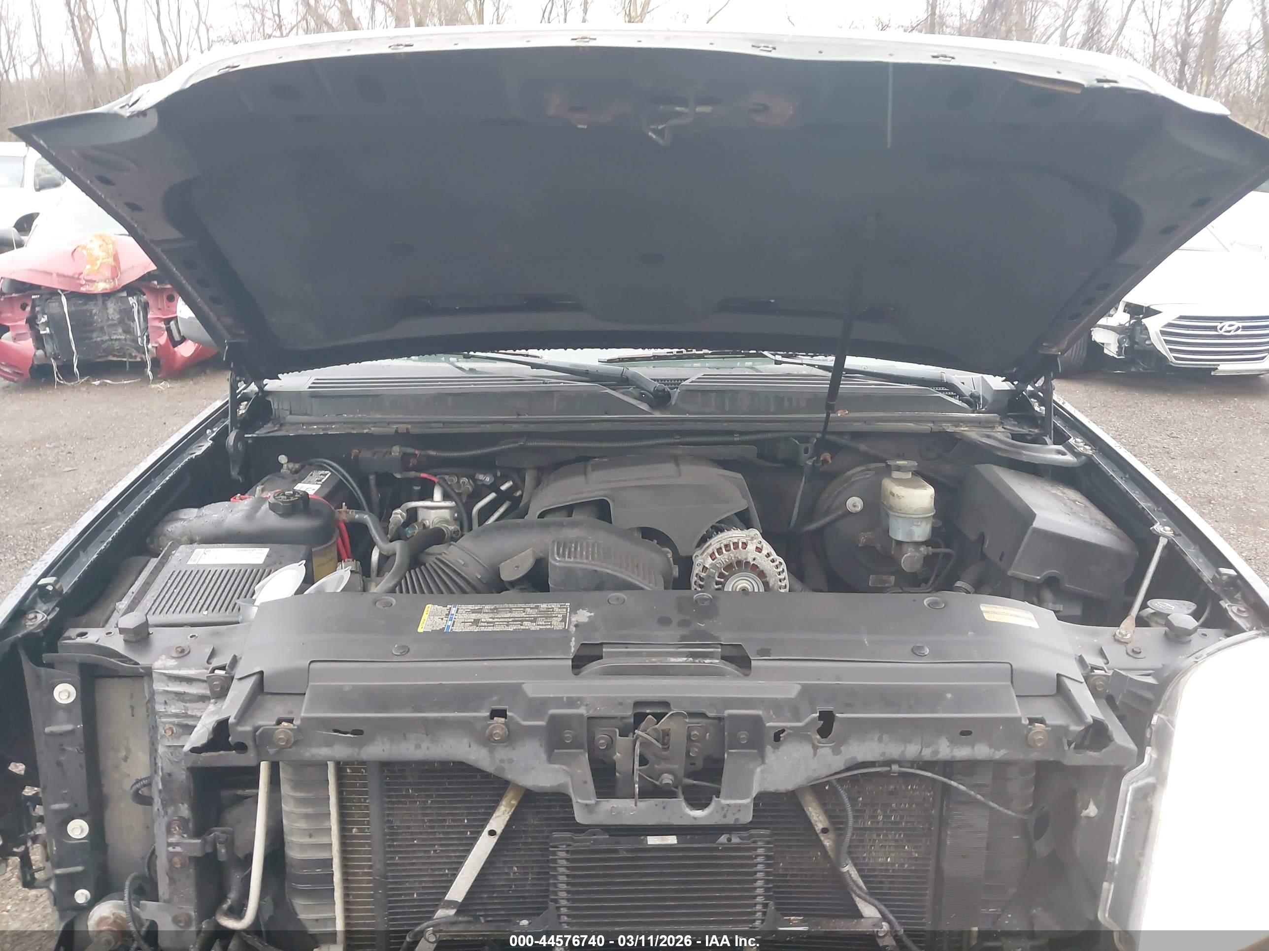 GMC YUKON image 10