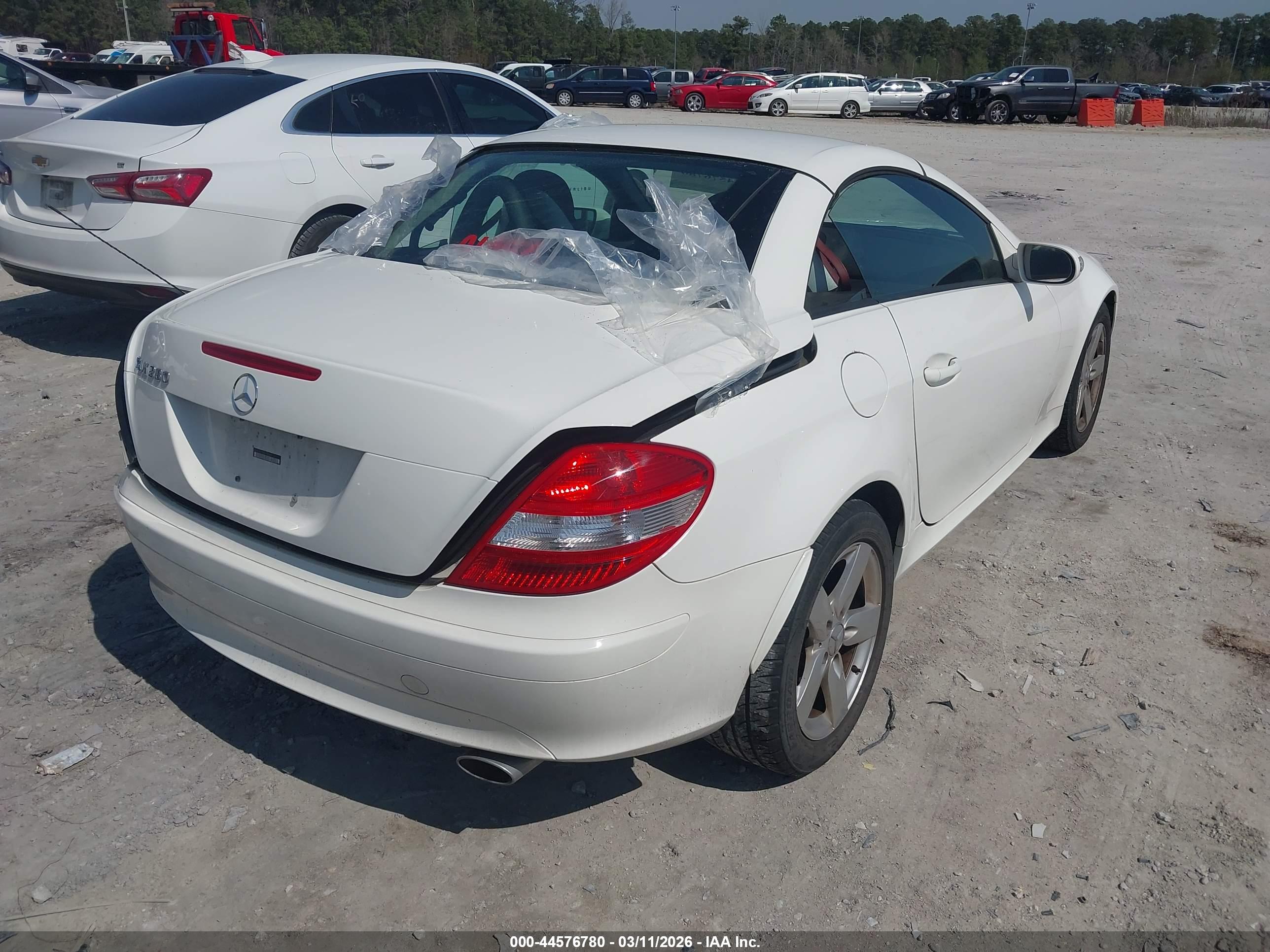 MERCEDES-BENZ SLK image 4