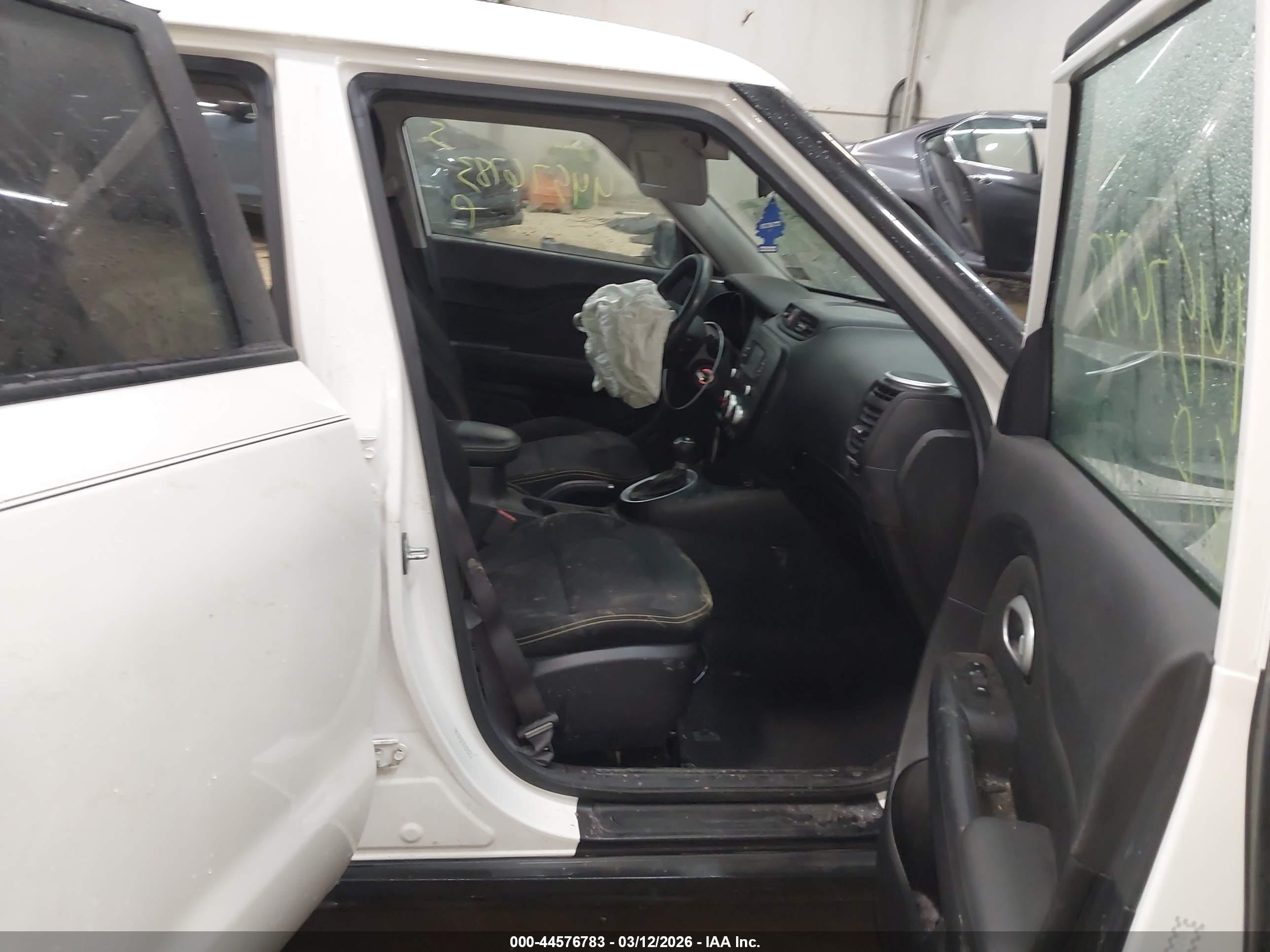 KIA SOUL image 5