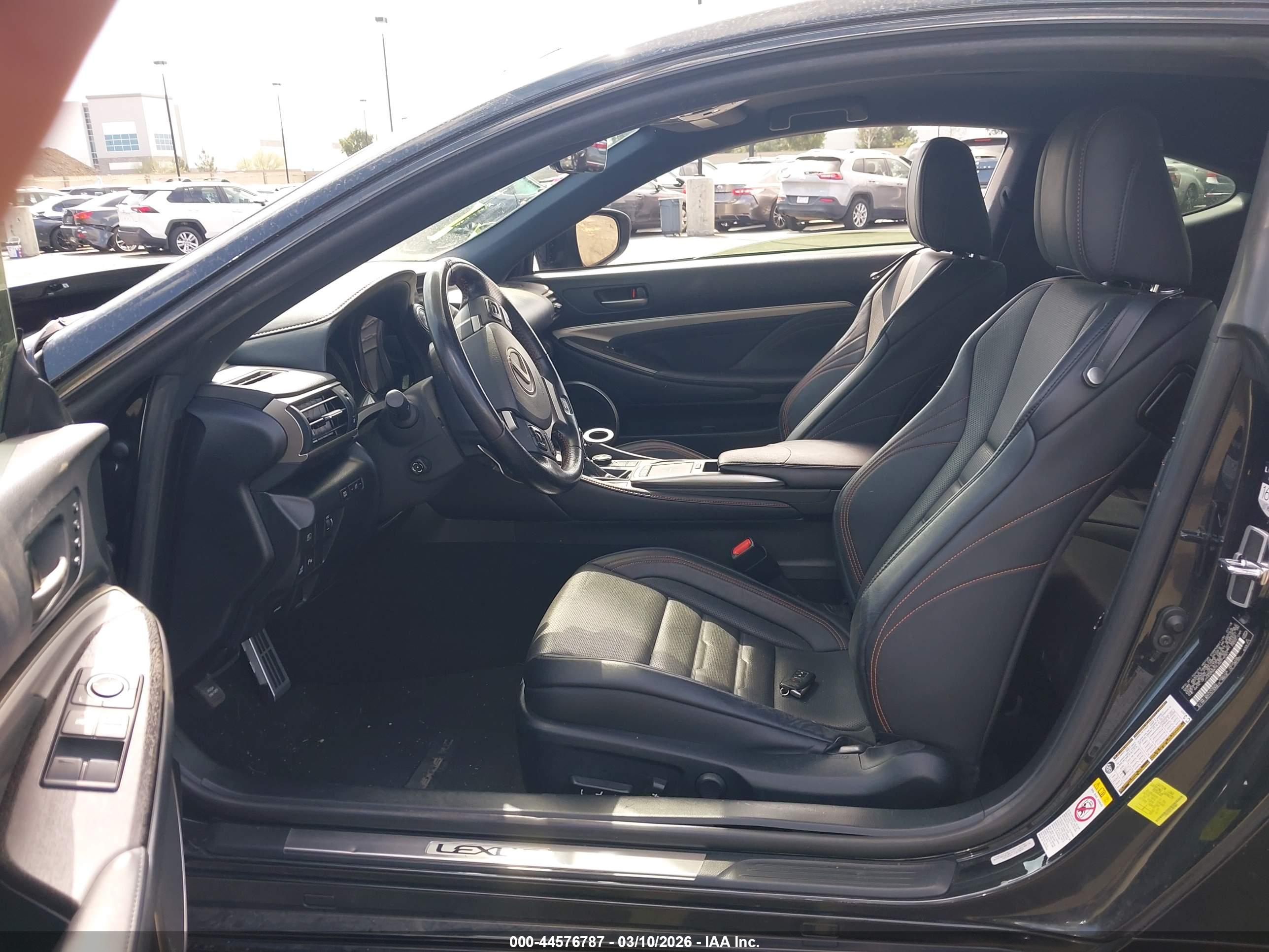 LEXUS RC image 5