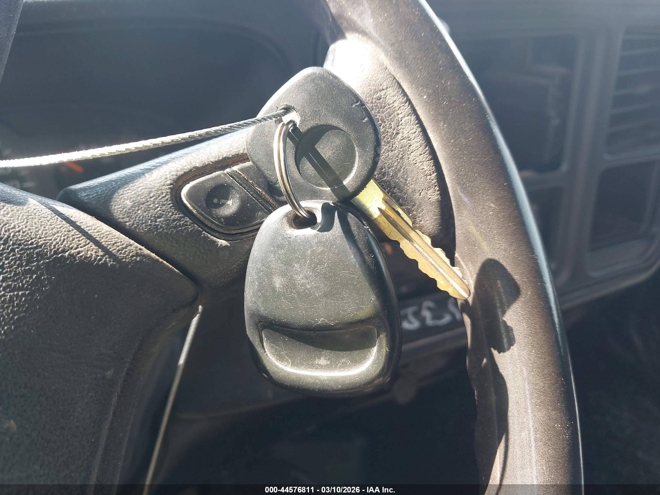 GMC SIERRA image 11