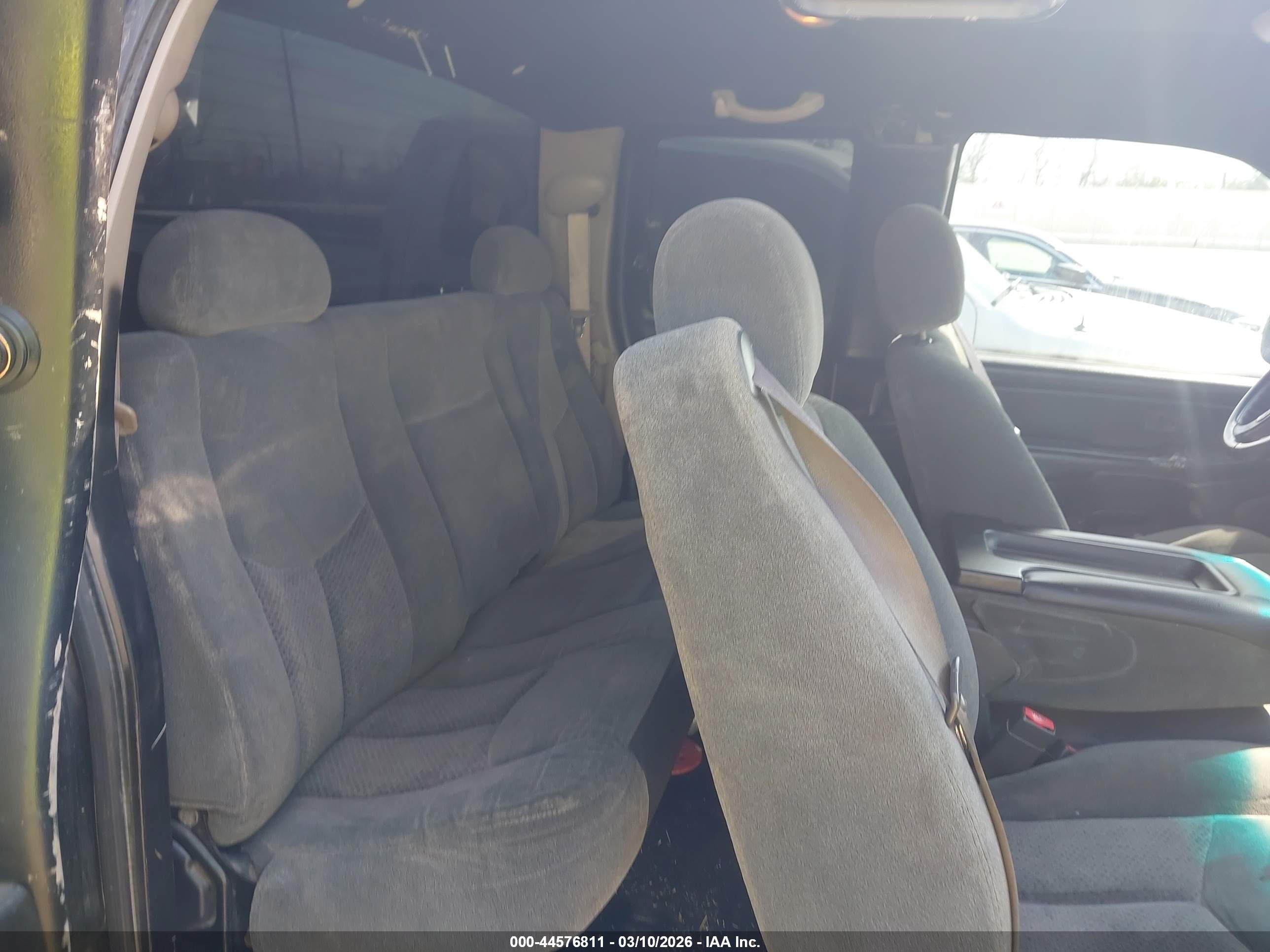 GMC SIERRA image 8