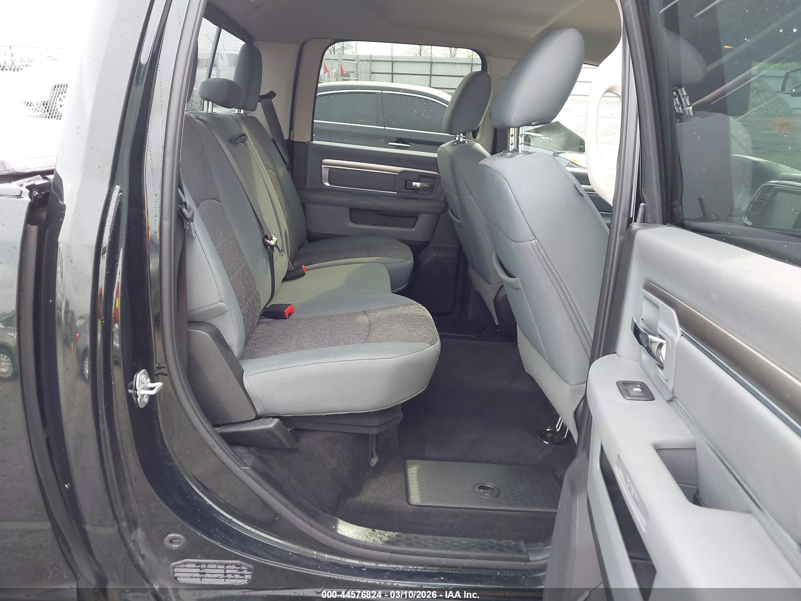 RAM 1500 image 8