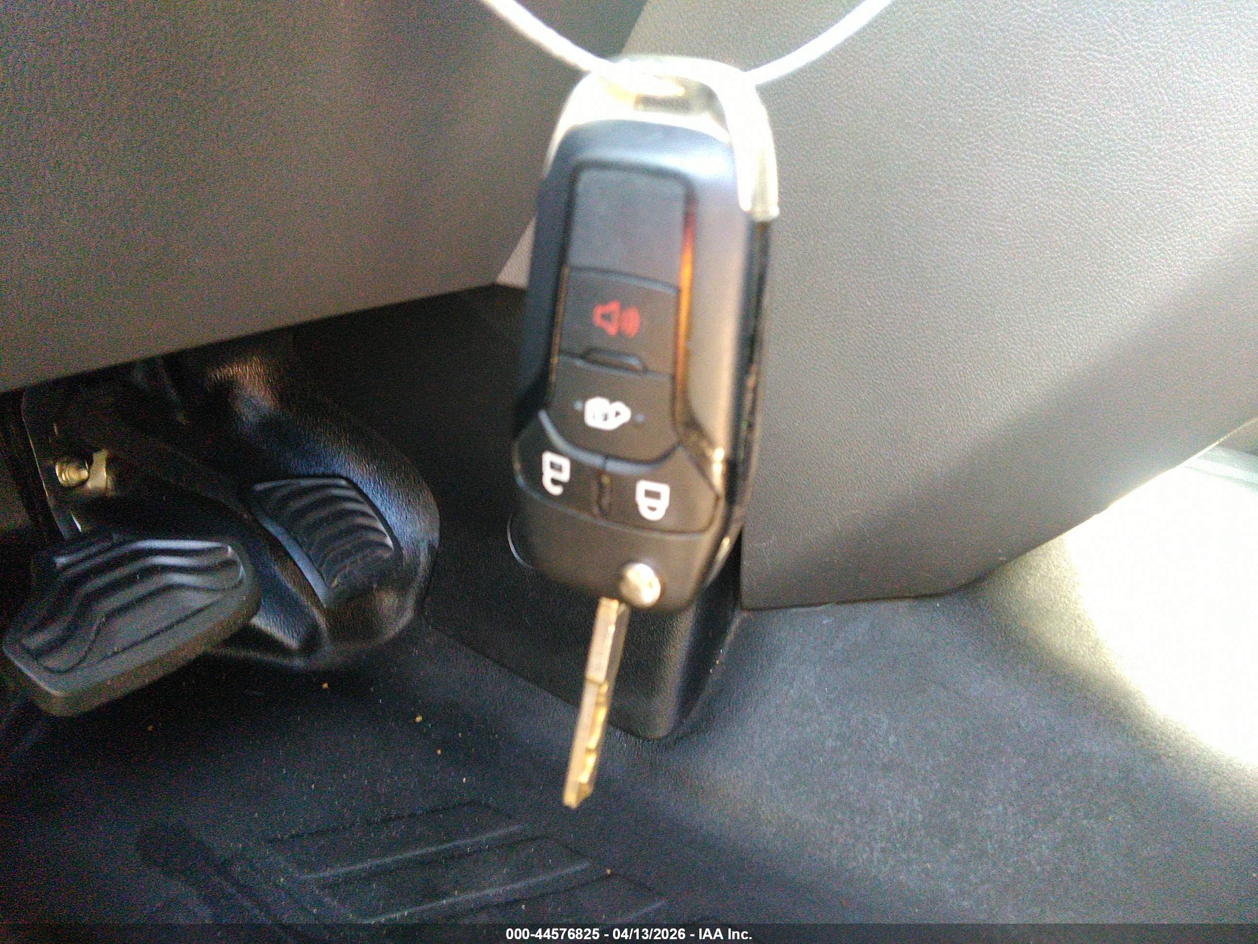 FORD TRANSIT-350 image 11
