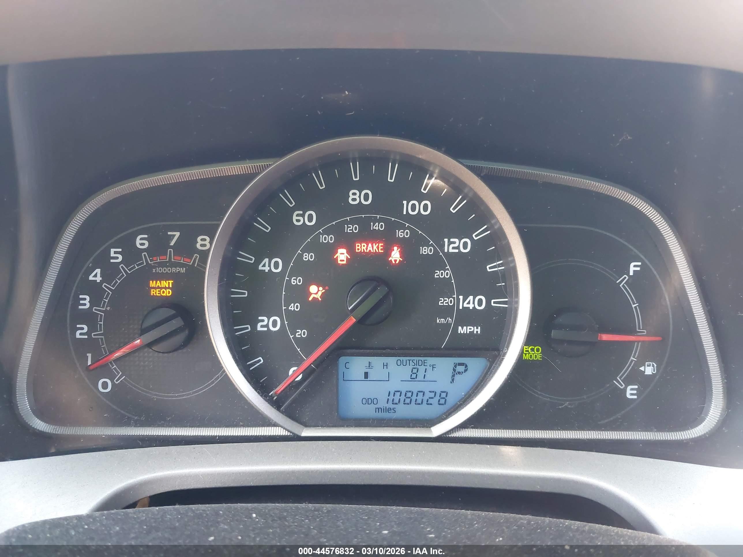TOYOTA RAV4 image 7