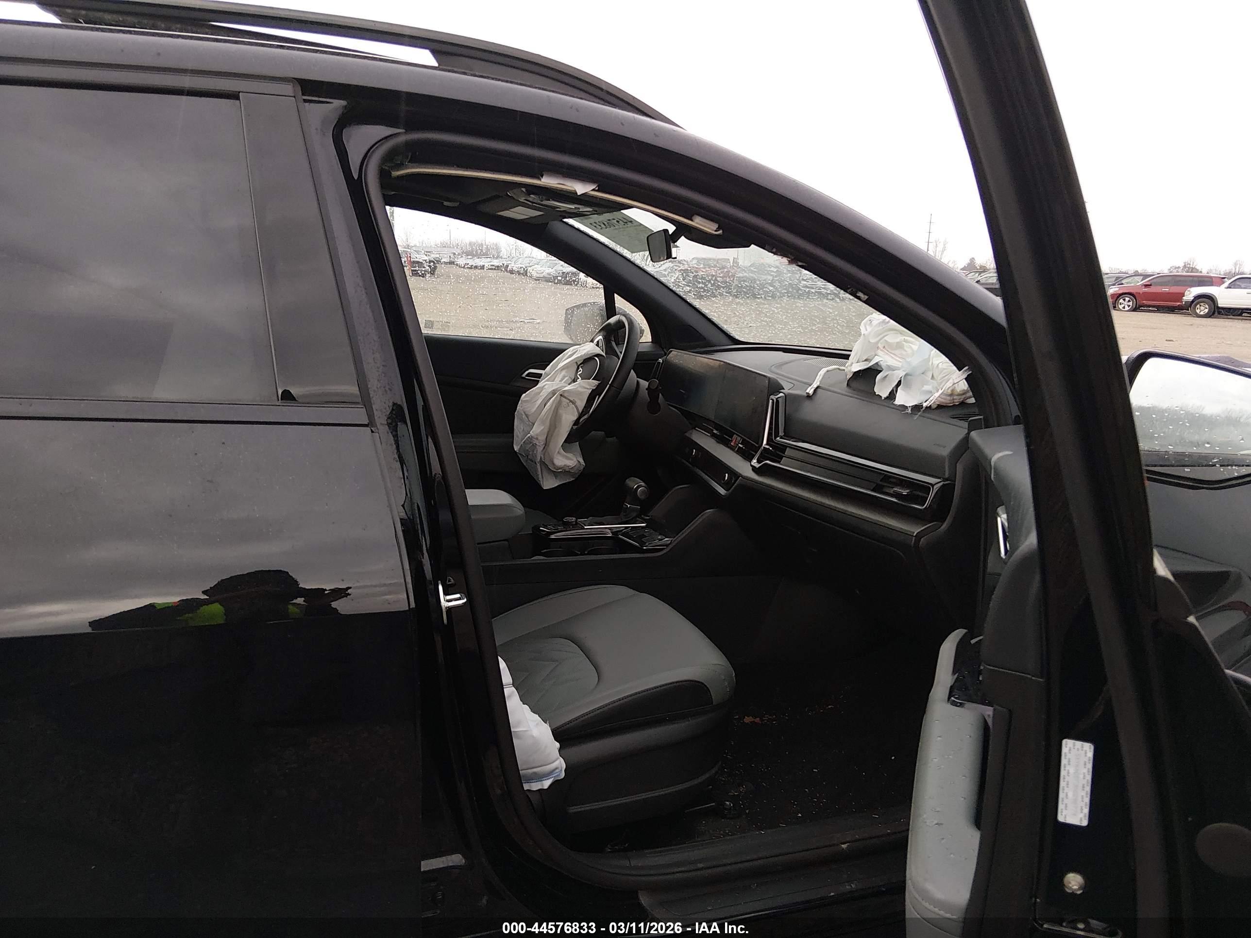 KIA SPORTAGE image 5