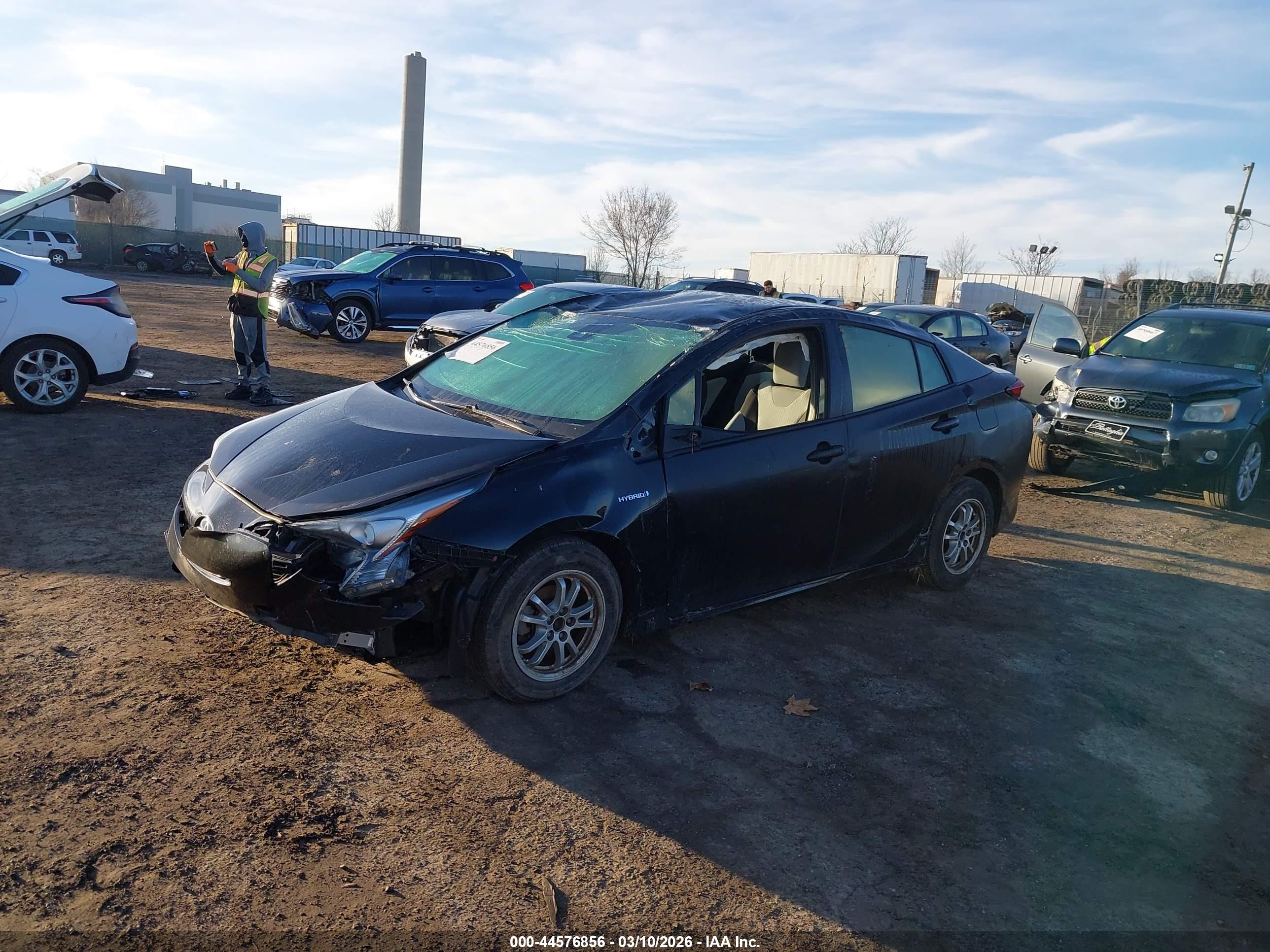 TOYOTA PRIUS image 2