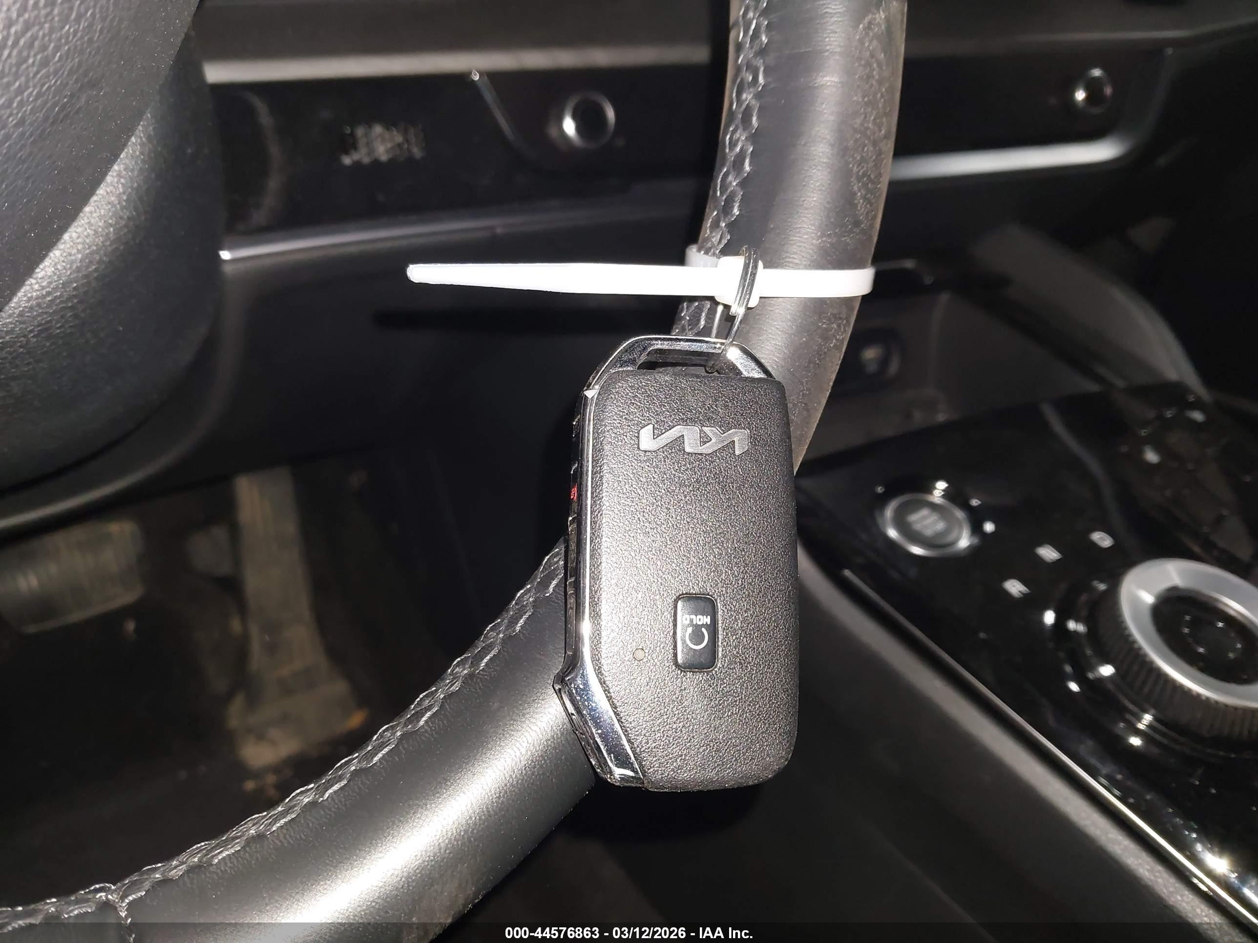 KIA SPORTAGE image 11