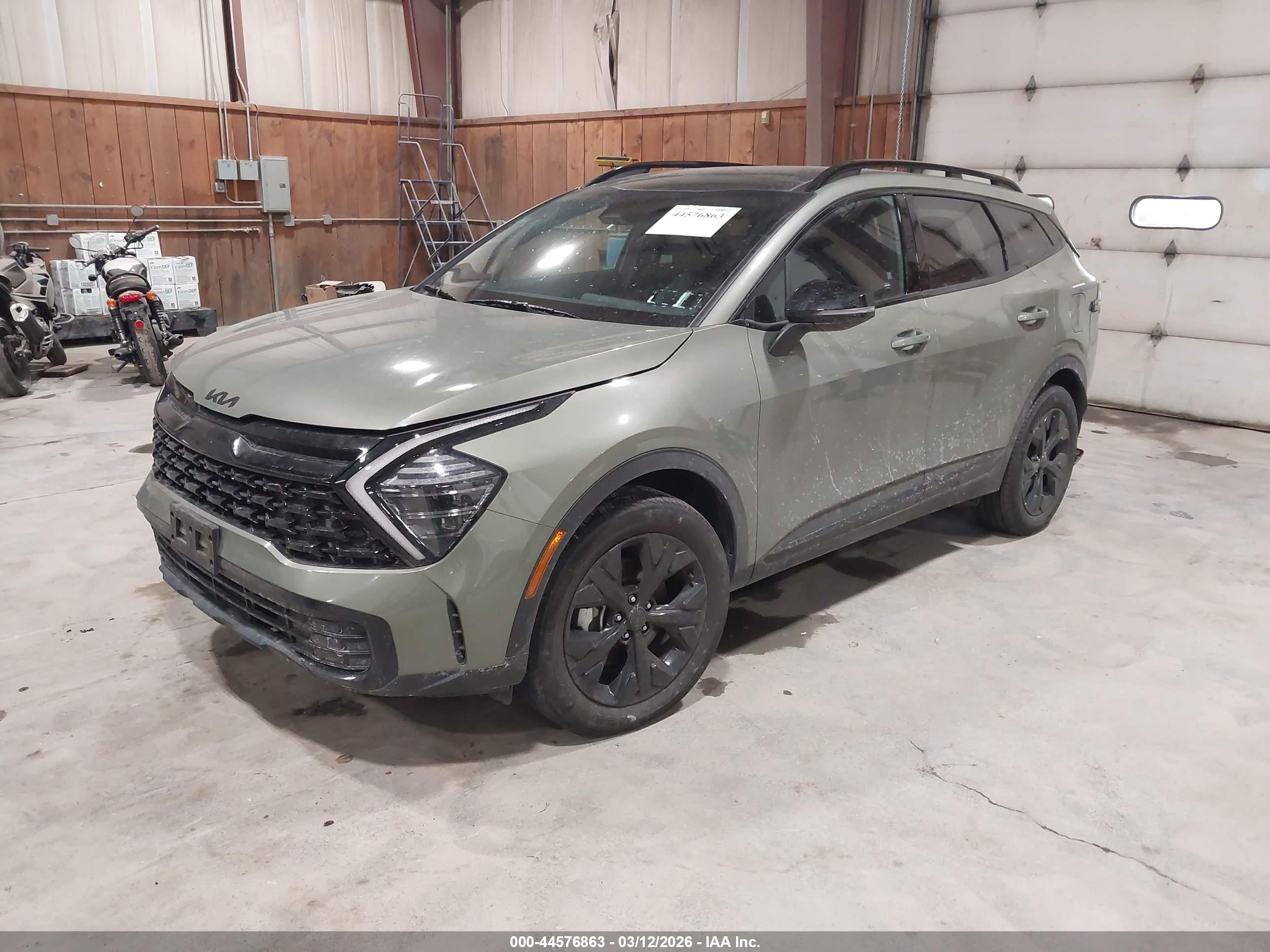 KIA SPORTAGE image 2