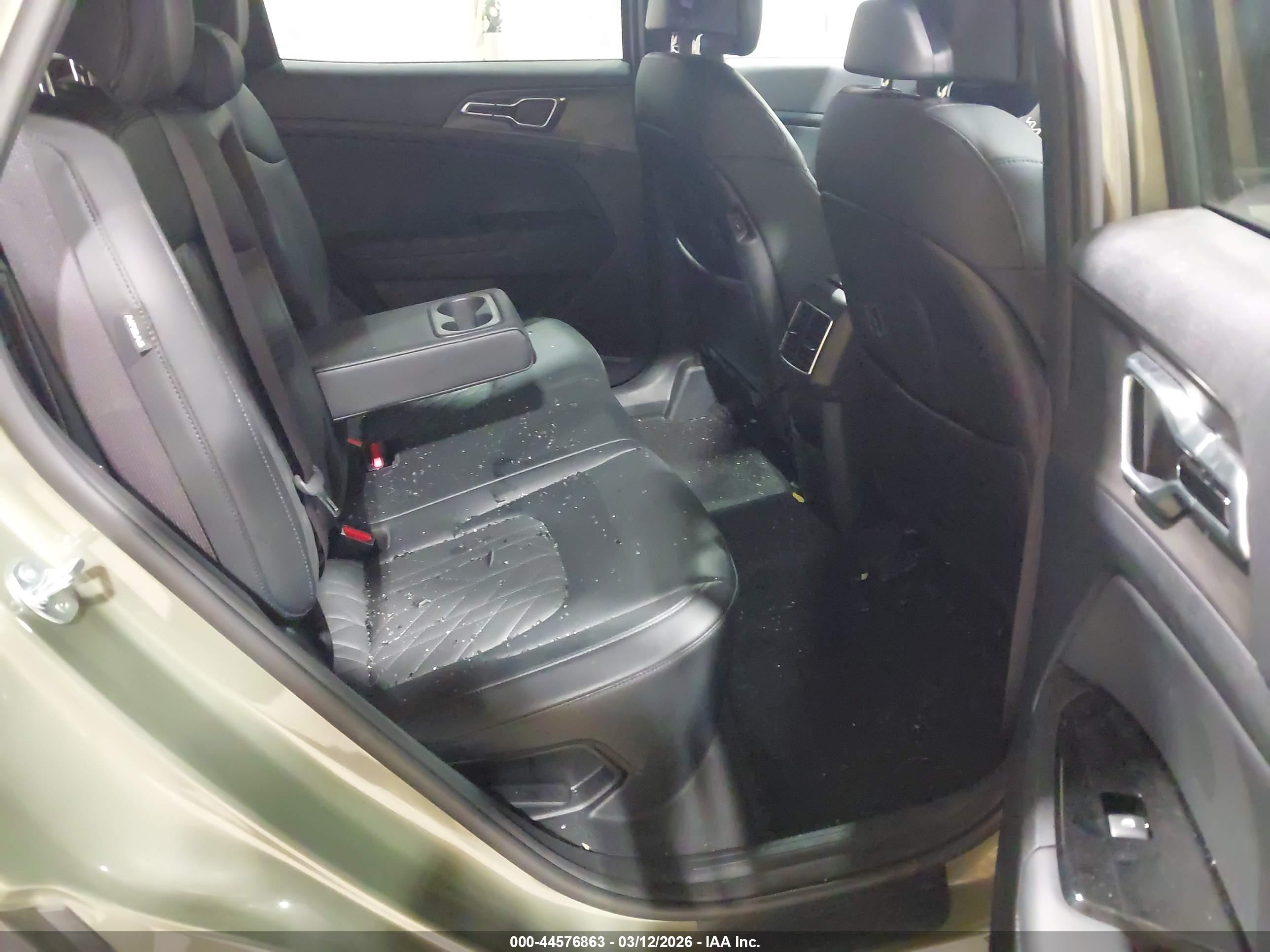 KIA SPORTAGE image 8