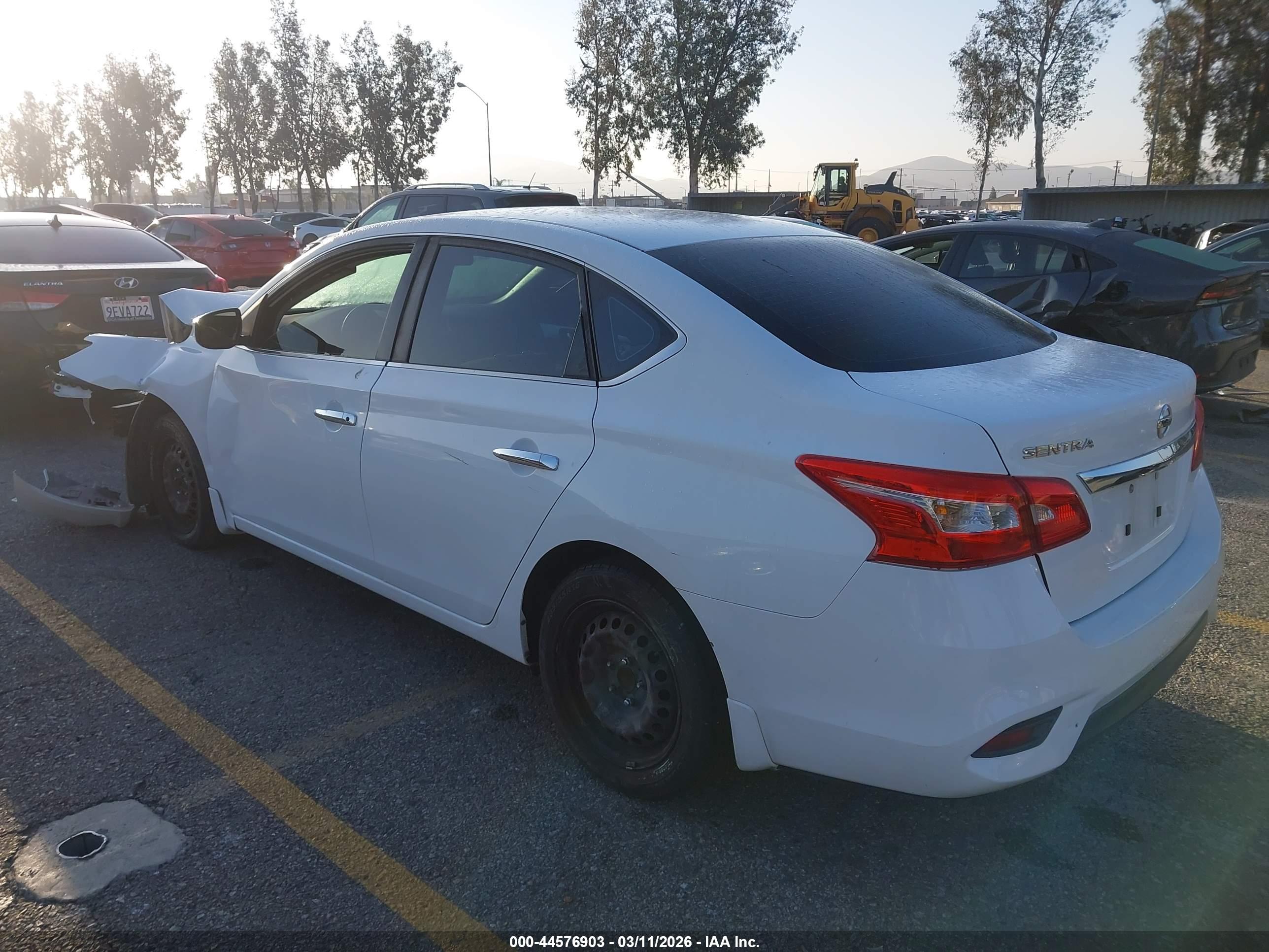 NISSAN SENTRA image 3