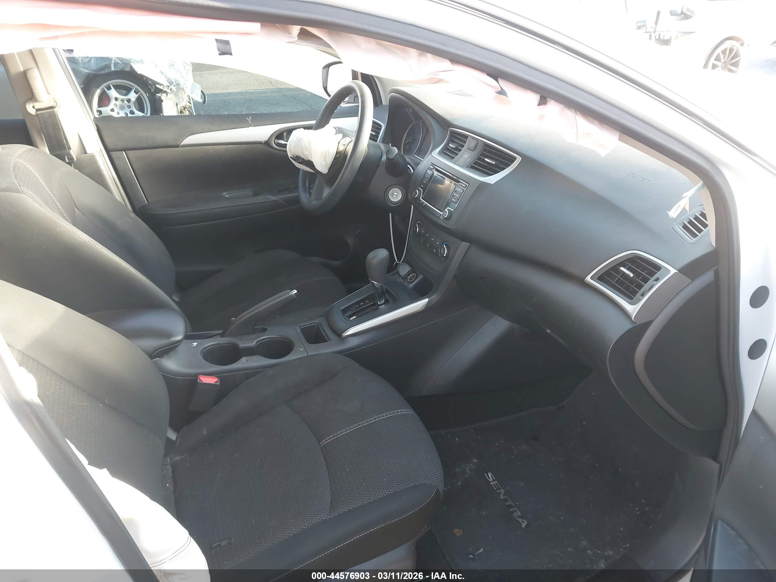 NISSAN SENTRA image 5